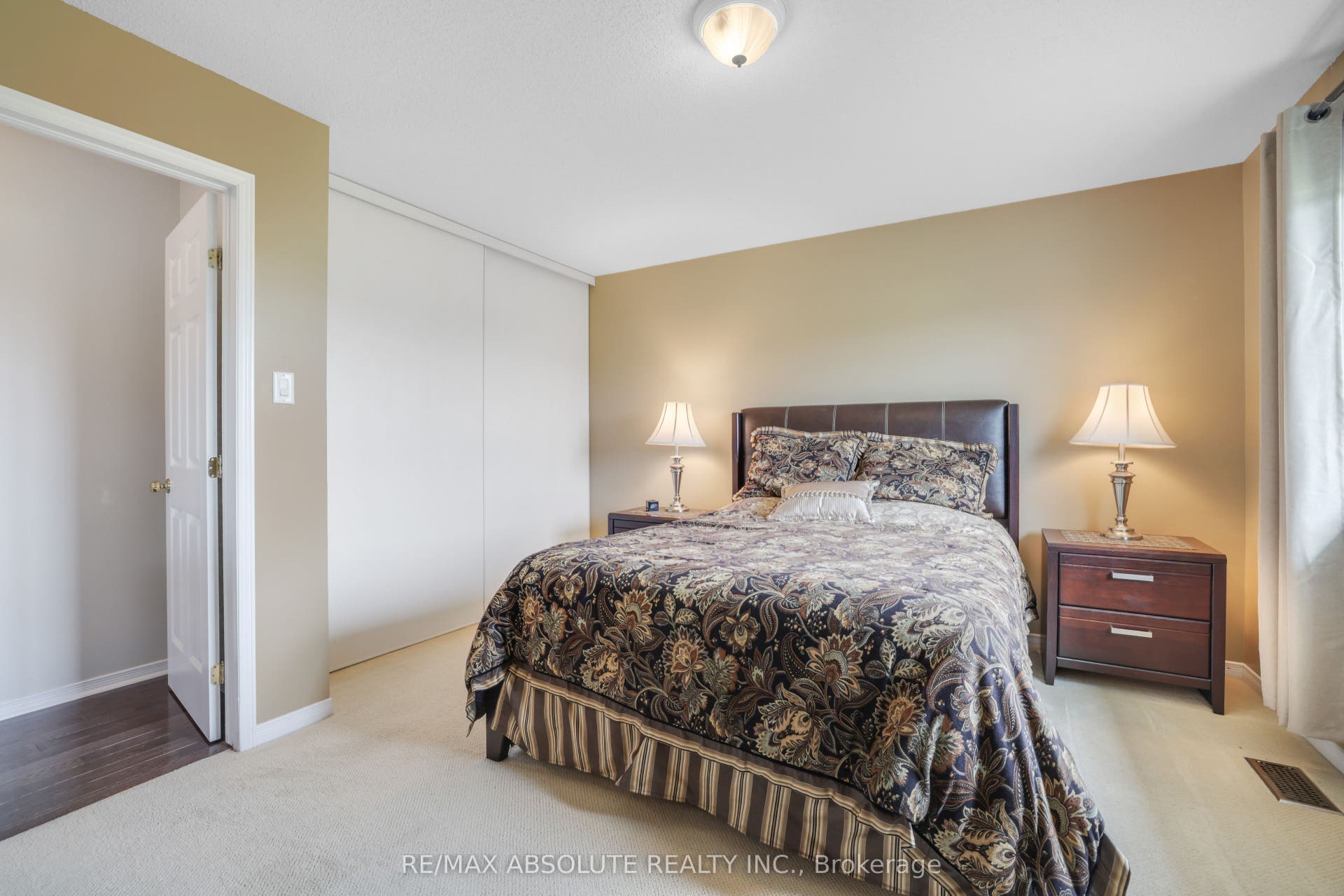 14 Riley Crescent, McNab/Braeside, Renfrew ON K7S 3G8