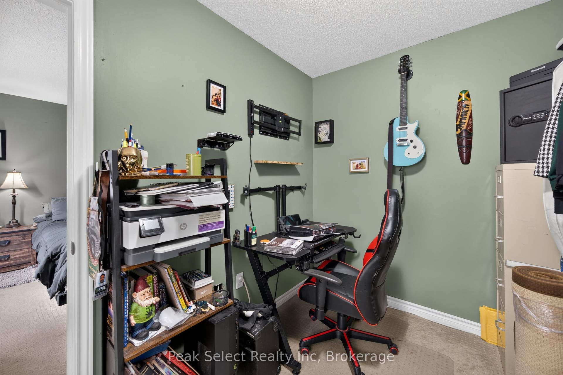 Large walk-in closet off bedroom