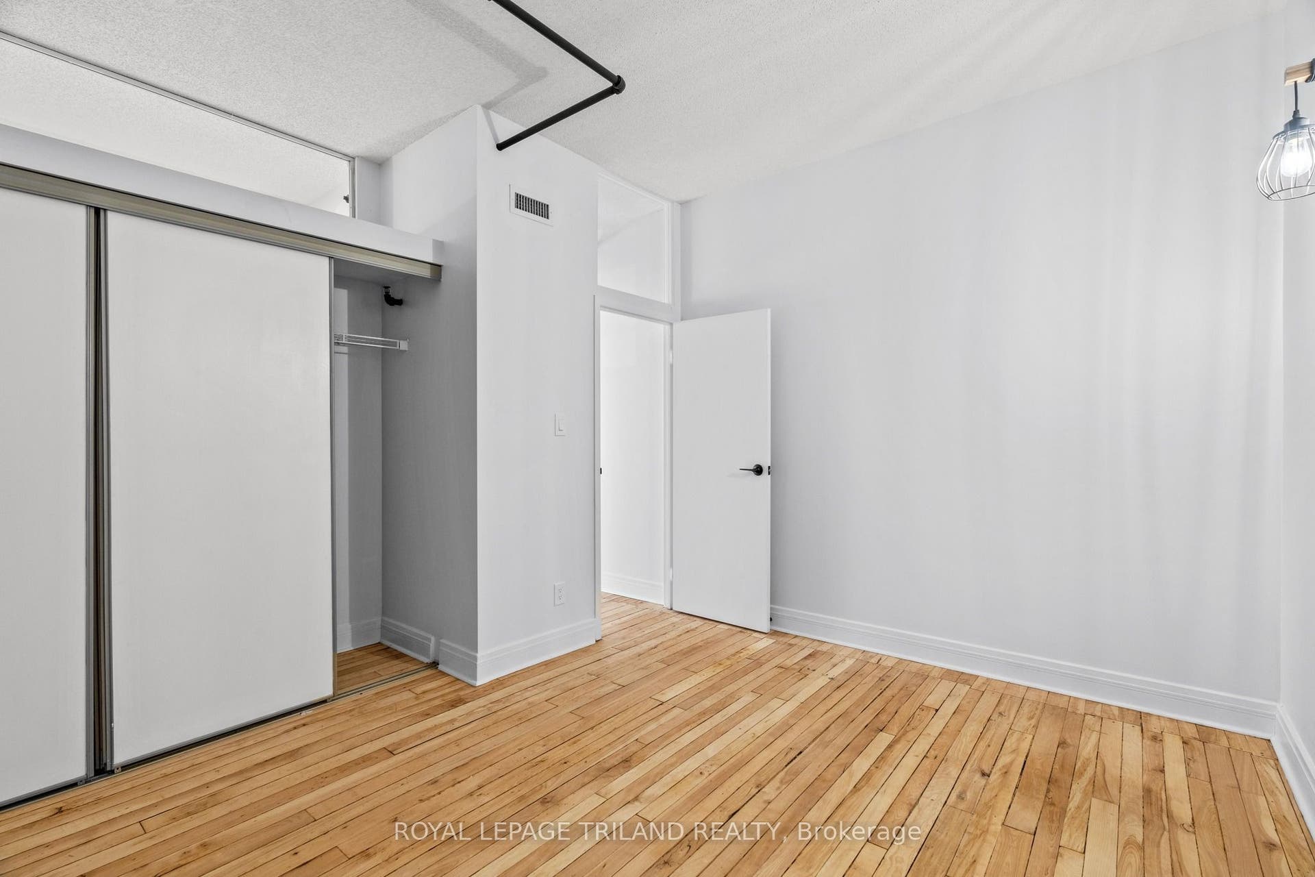 330 Clarence Street, #506, London East, Middlesex ON N6A 6H6