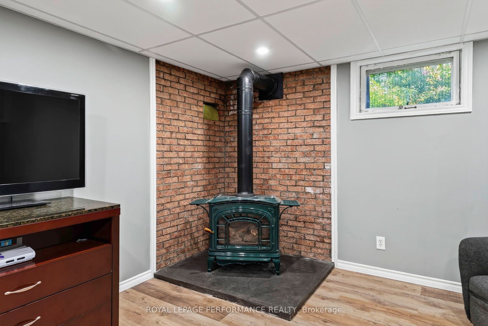 2761 Ross Avenue, Cornwall, Stormont, Dundas And Glengarry ON K6K 1E6