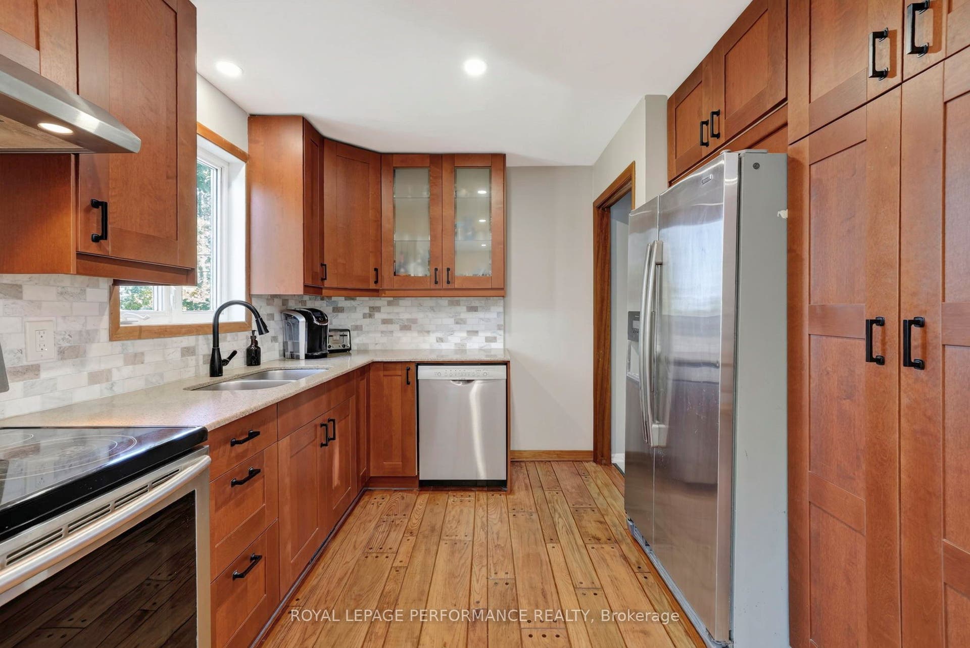2761 Ross Avenue, Cornwall, Stormont, Dundas And Glengarry ON K6K 1E6