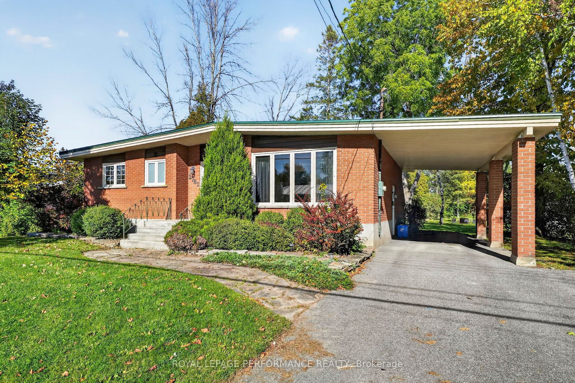 2761 Ross Avenue, Cornwall, Stormont, Dundas And Glengarry ON K6K 1E6