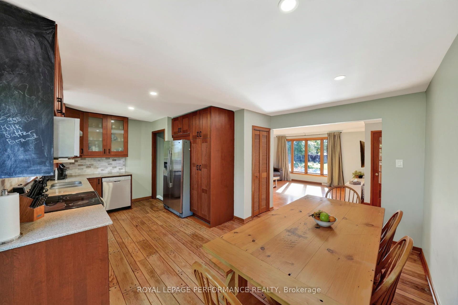 2761 Ross Avenue, Cornwall, Stormont, Dundas And Glengarry ON K6K 1E6