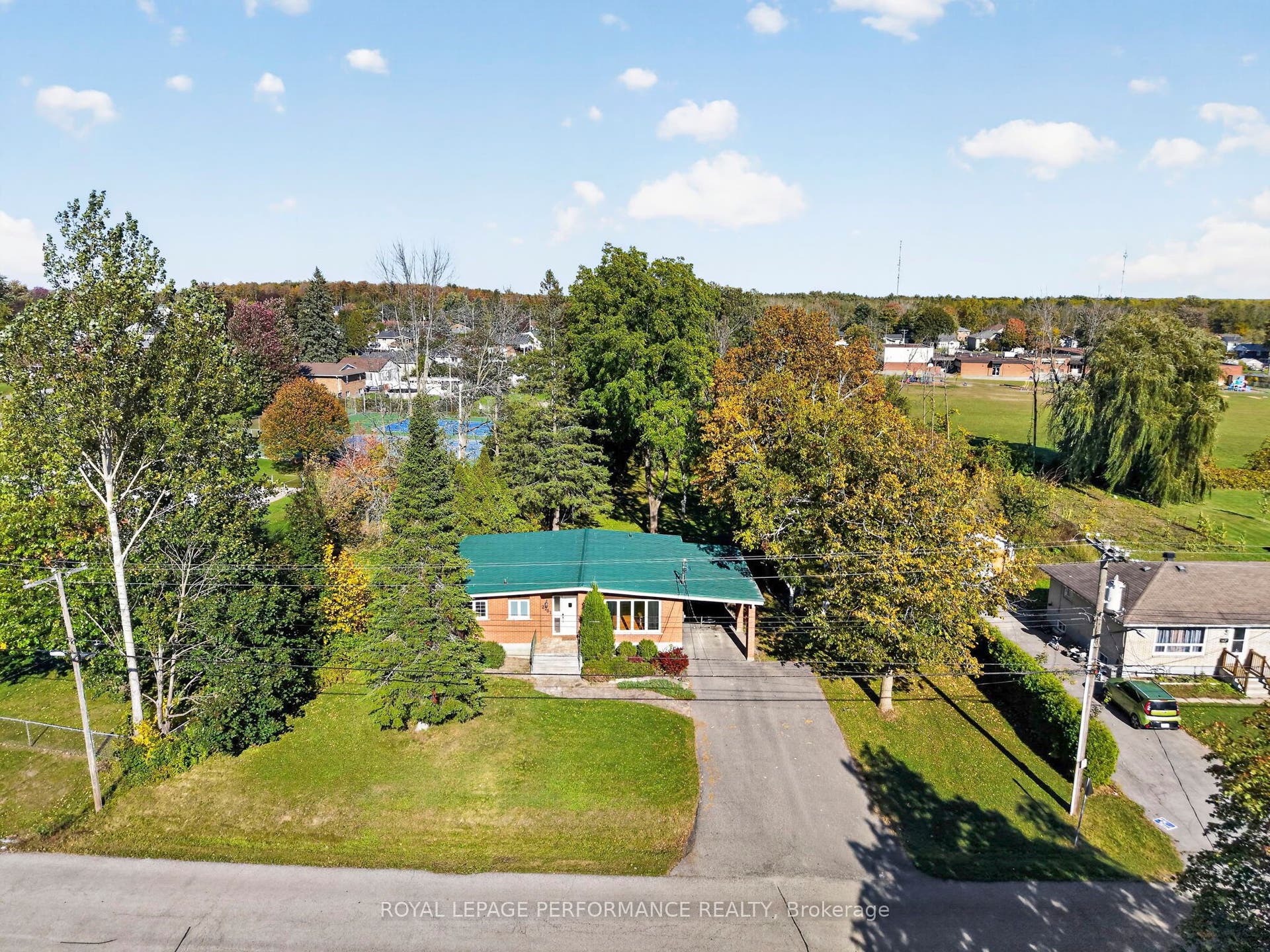 2761 Ross Avenue, Cornwall, Stormont, Dundas And Glengarry ON K6K 1E6