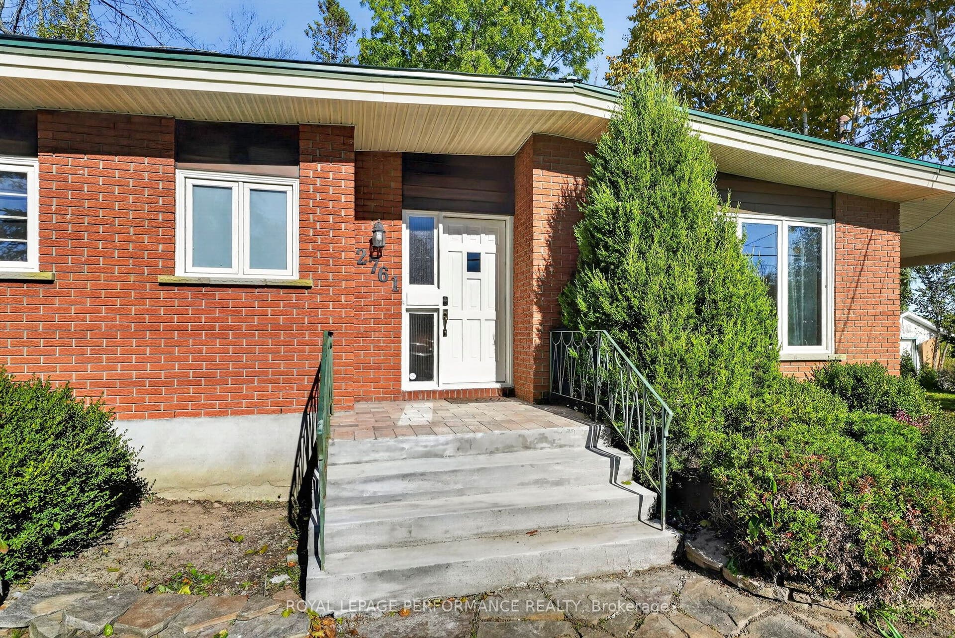 2761 Ross Avenue, Cornwall, Stormont, Dundas And Glengarry ON K6K 1E6