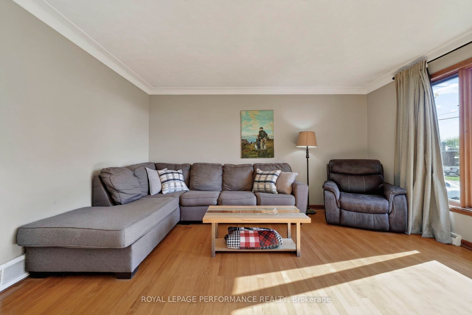 2761 Ross Avenue, Cornwall, Stormont, Dundas And Glengarry ON K6K 1E6