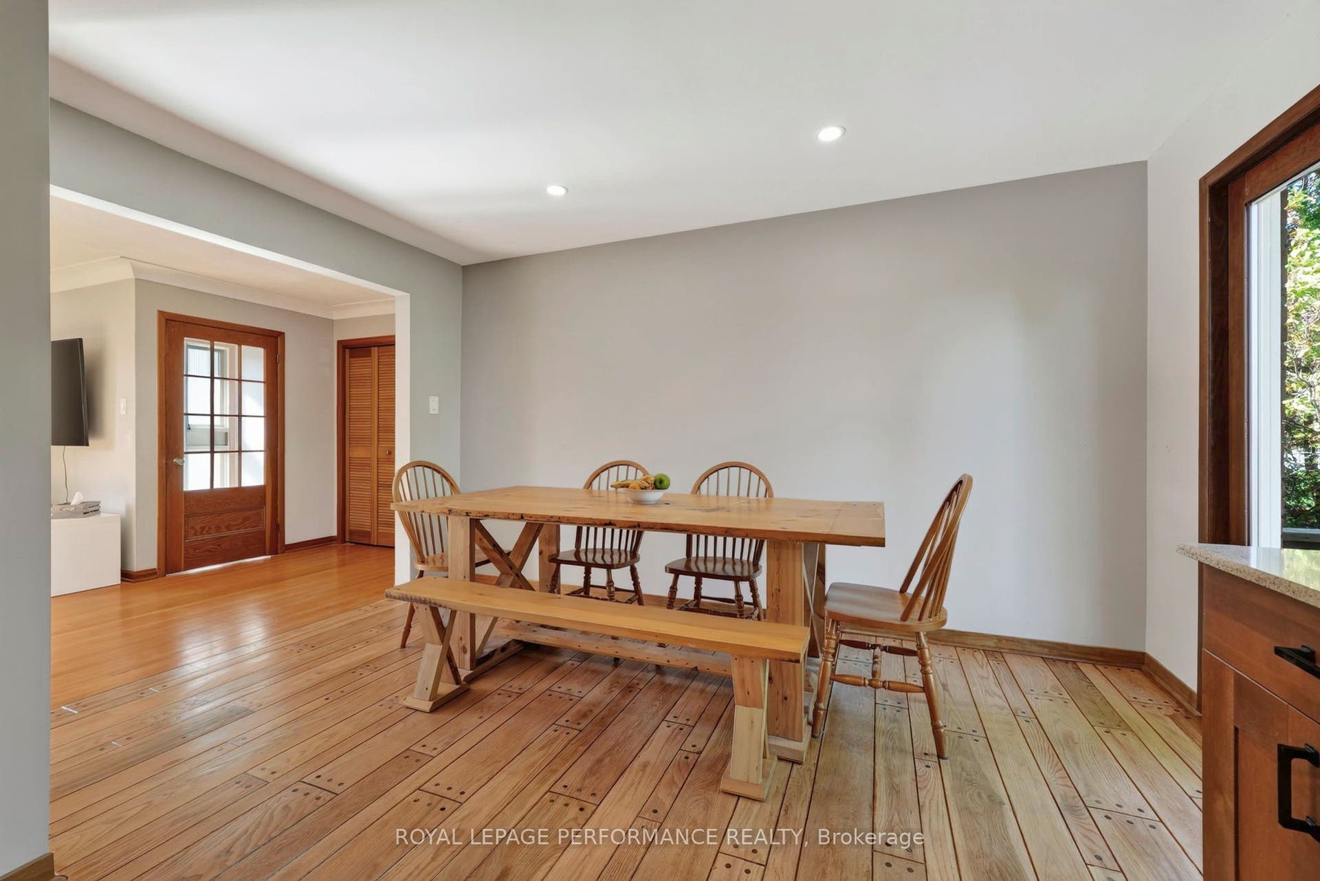 2761 Ross Avenue, Cornwall, Stormont, Dundas And Glengarry ON K6K 1E6