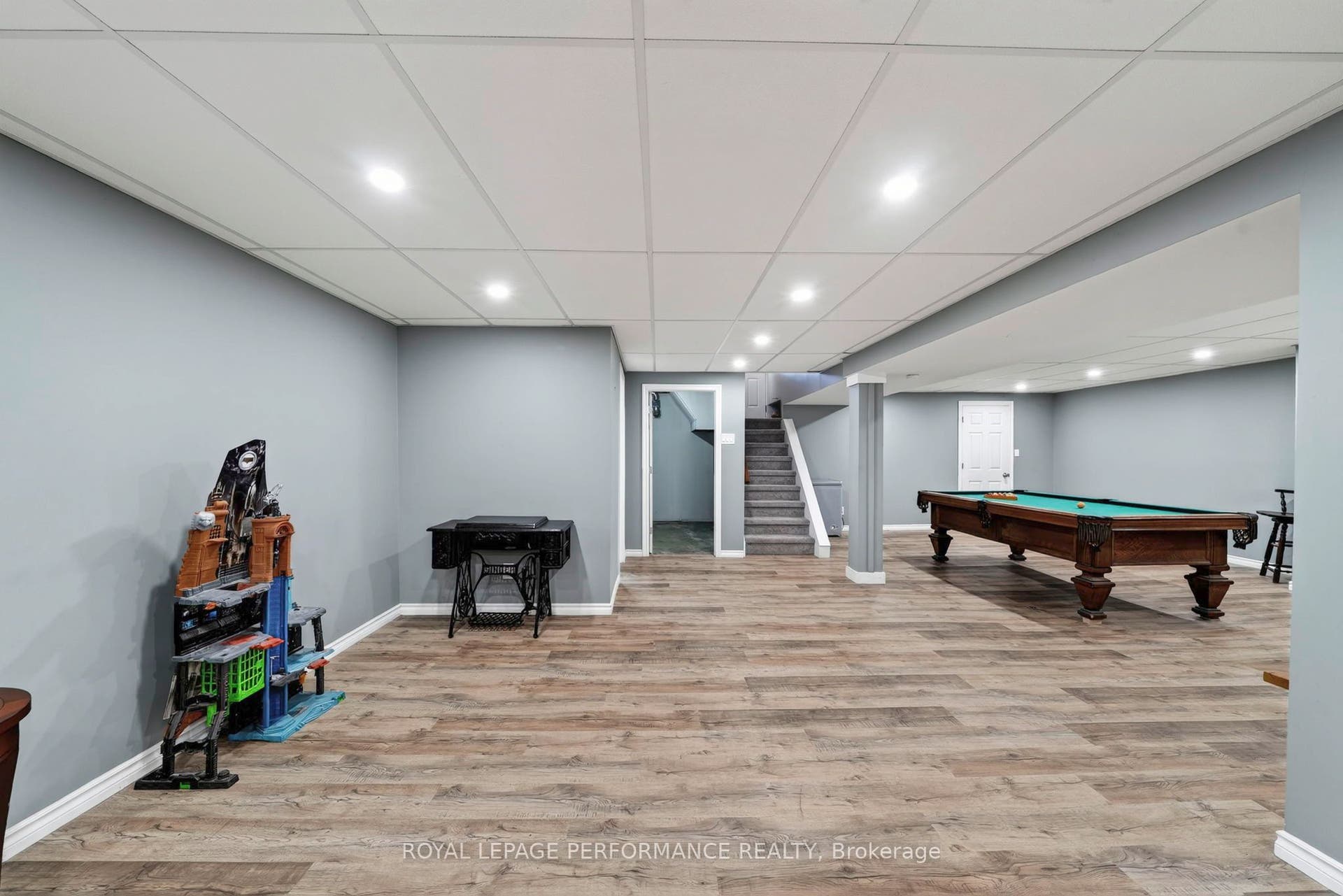 2761 Ross Avenue, Cornwall, Stormont, Dundas And Glengarry ON K6K 1E6
