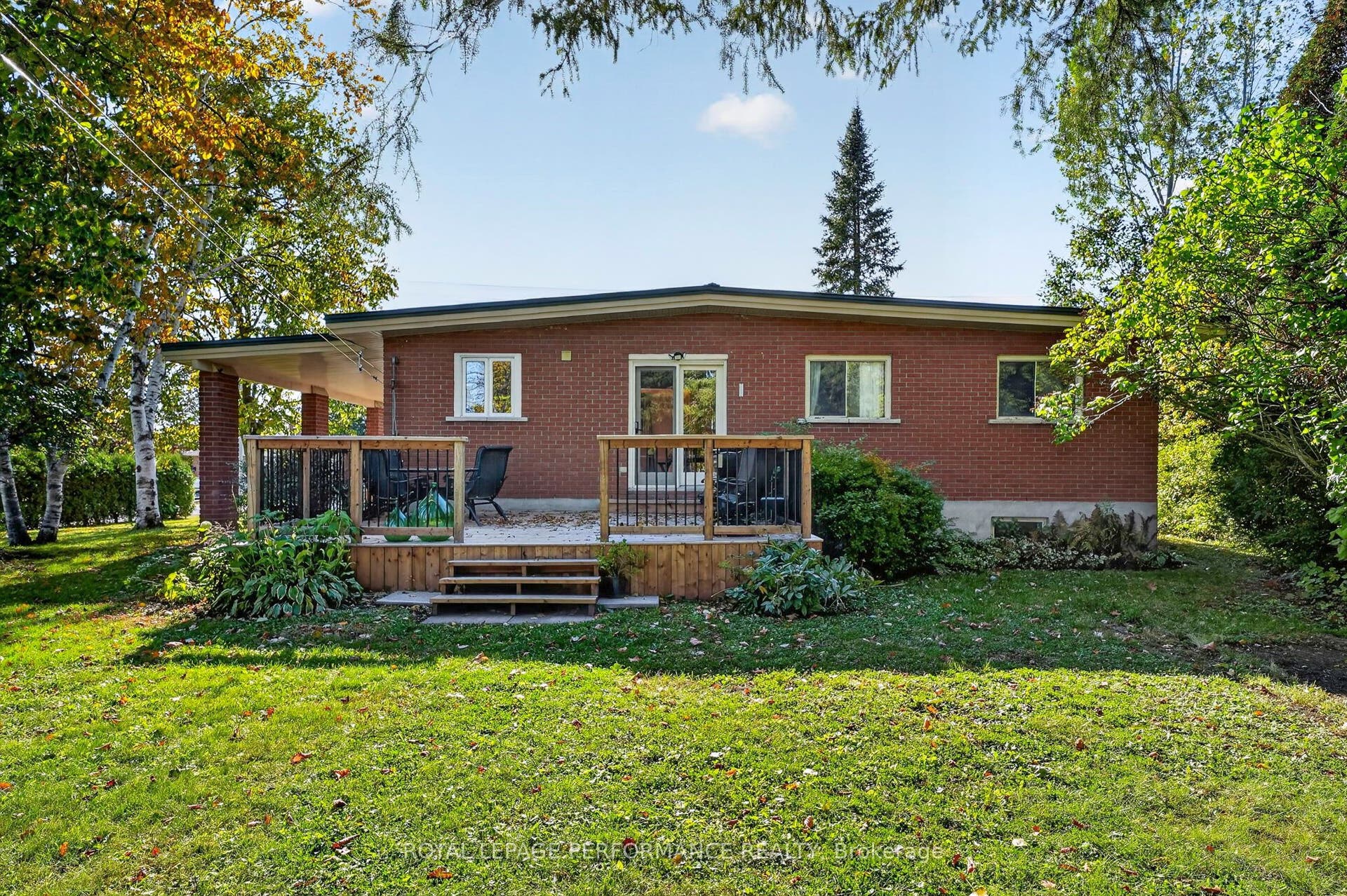 2761 Ross Avenue, Cornwall, Stormont, Dundas And Glengarry ON K6K 1E6