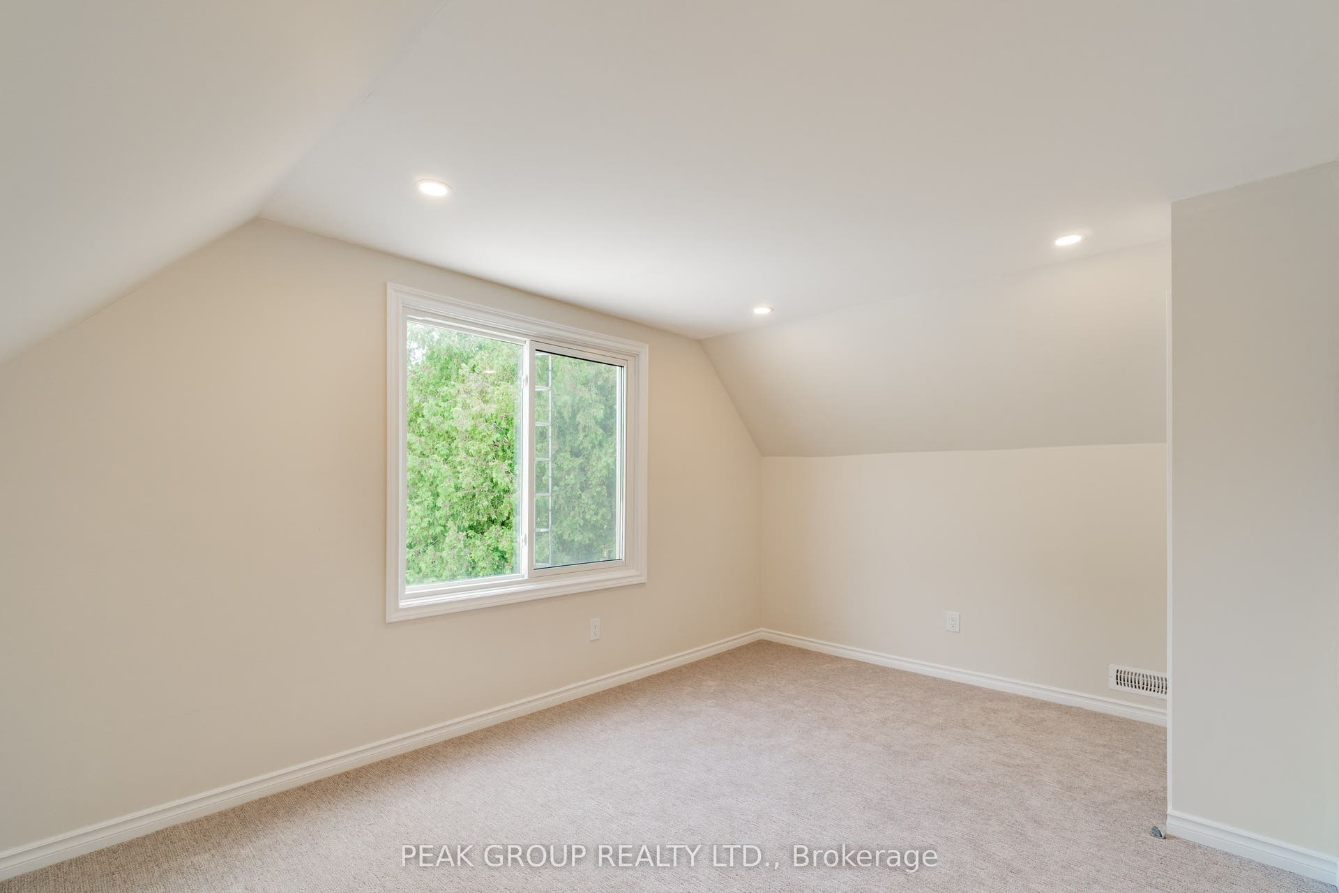 6020 Keith Street, Niagara Falls, Niagara ON L2J 1K2