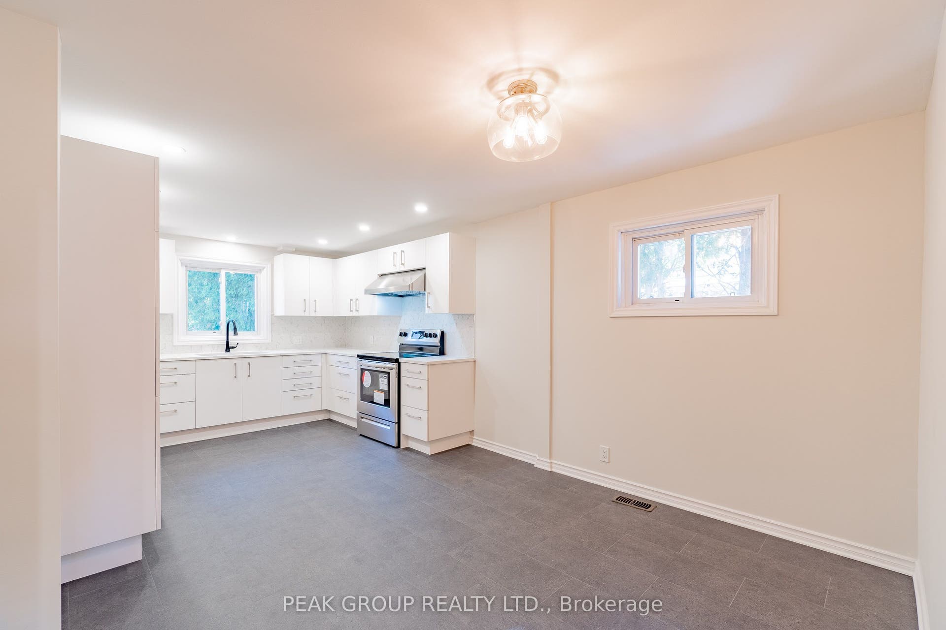 6020 Keith Street, Niagara Falls, Niagara ON L2J 1K2