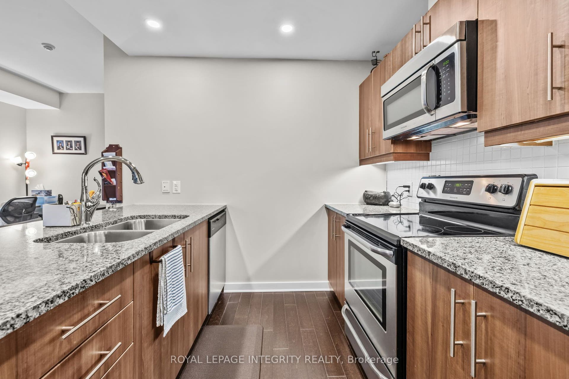 310 Centrum Boulevard, #309, Orleans - Cumberland And Area, Ottawa ON K1E 0A3