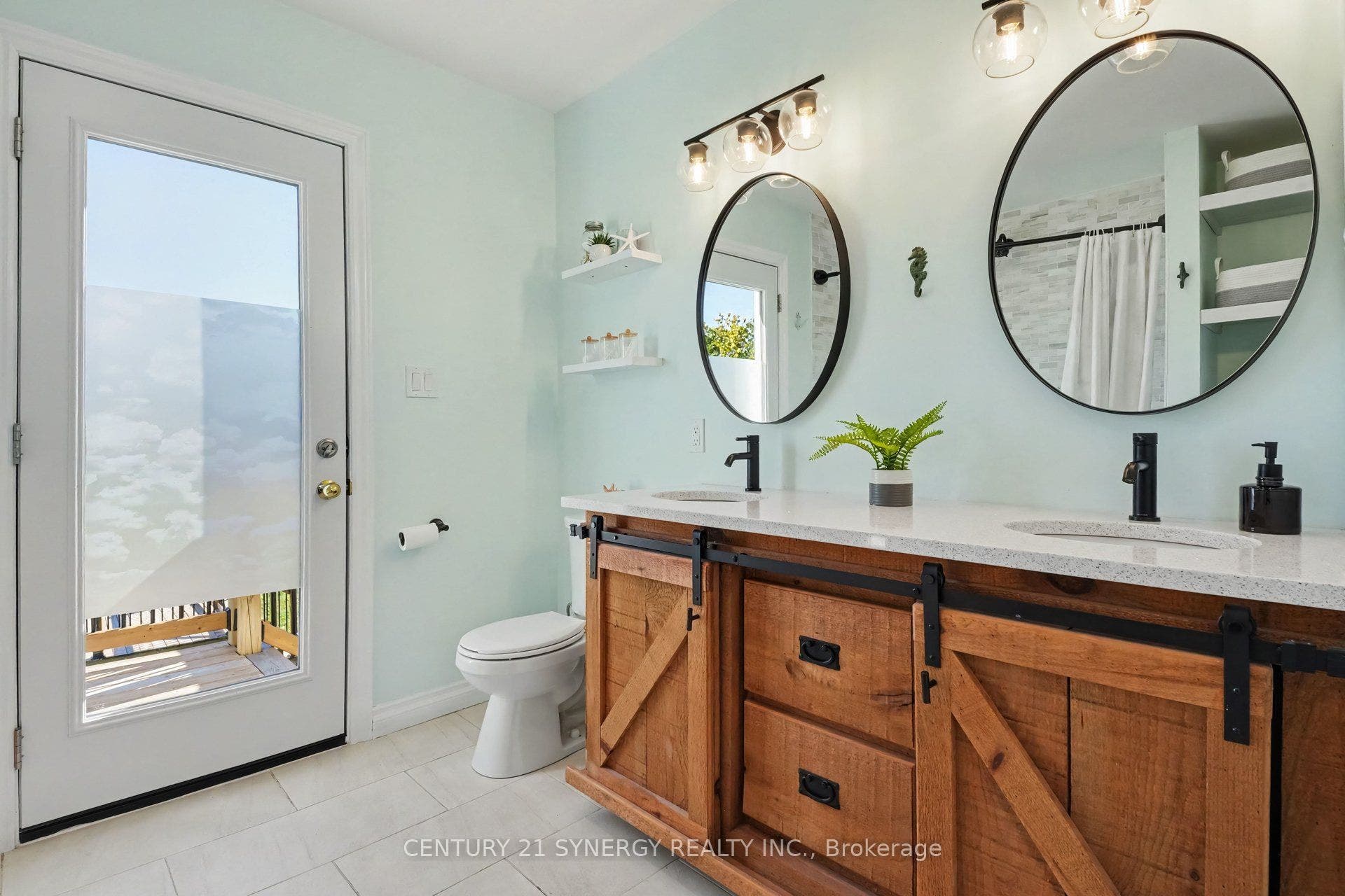 5 Pc Ensuite