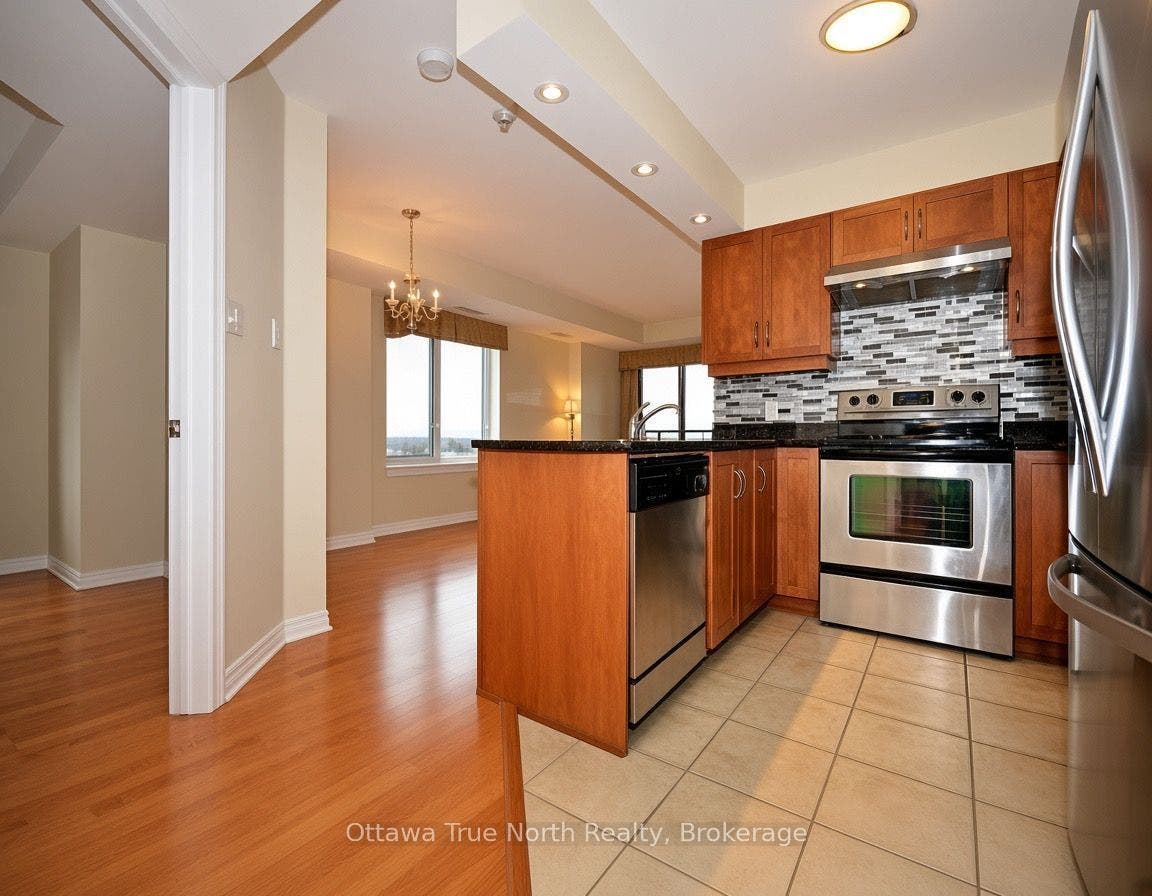 314 Central Park Drive, #710, Carlington - Central Park, Ottawa ON K2C 0R2
