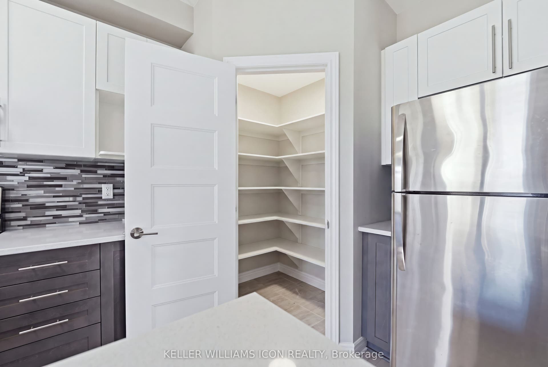 235 Bandelier Way, Stittsville - Munster - Richmond, Ottawa ON K2C 0C1 235 Bandelier Way, Stittsville - Munster - Richmond, Ottawa ON K2C 0C1