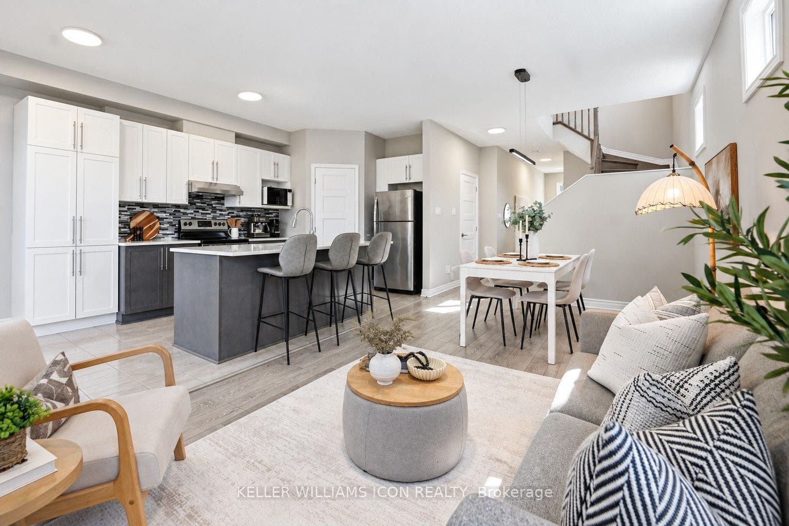 235 Bandelier Way, Stittsville - Munster - Richmond, Ottawa ON K2C 0C1 235 Bandelier Way, Stittsville - Munster - Richmond, Ottawa ON K2C 0C1