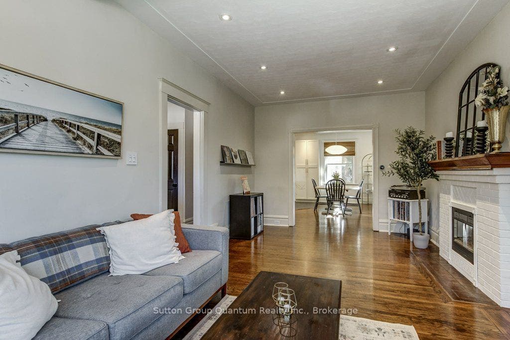 43 Rosslyn Avenue S, Hamilton, Hamilton ON L8M 3J1