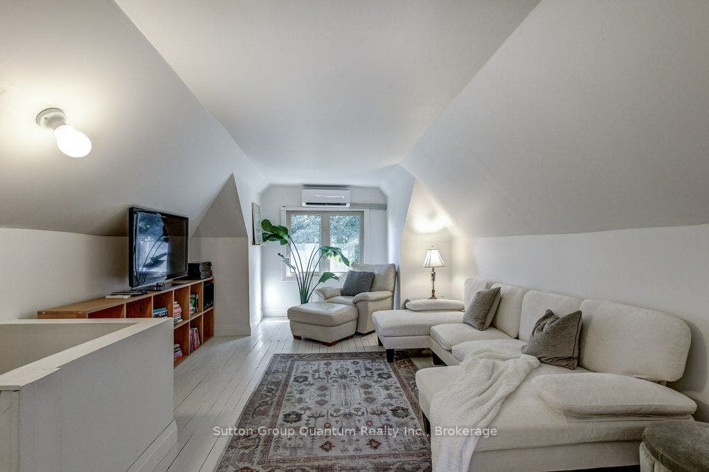 43 Rosslyn Avenue S, Hamilton, Hamilton ON L8M 3J1