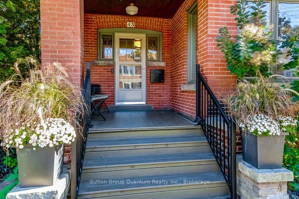 43 Rosslyn Avenue S, Hamilton, Hamilton ON L8M 3J1