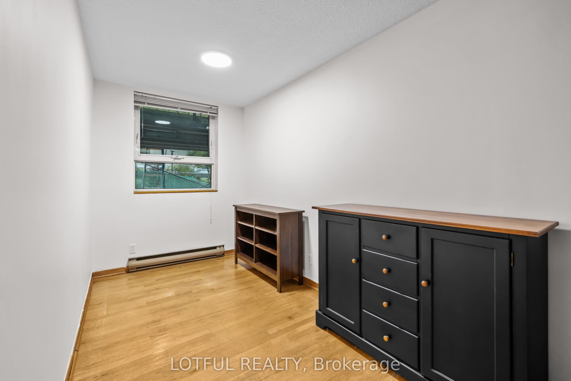 555 Brittany Drive, #104, Manor Park - Cardinal Glen And Area, Ottawa ON K1K 4C5 555 Brittany Drive, #104, Manor Park - Cardinal Glen And Area, Ottawa ON K1K 4C5