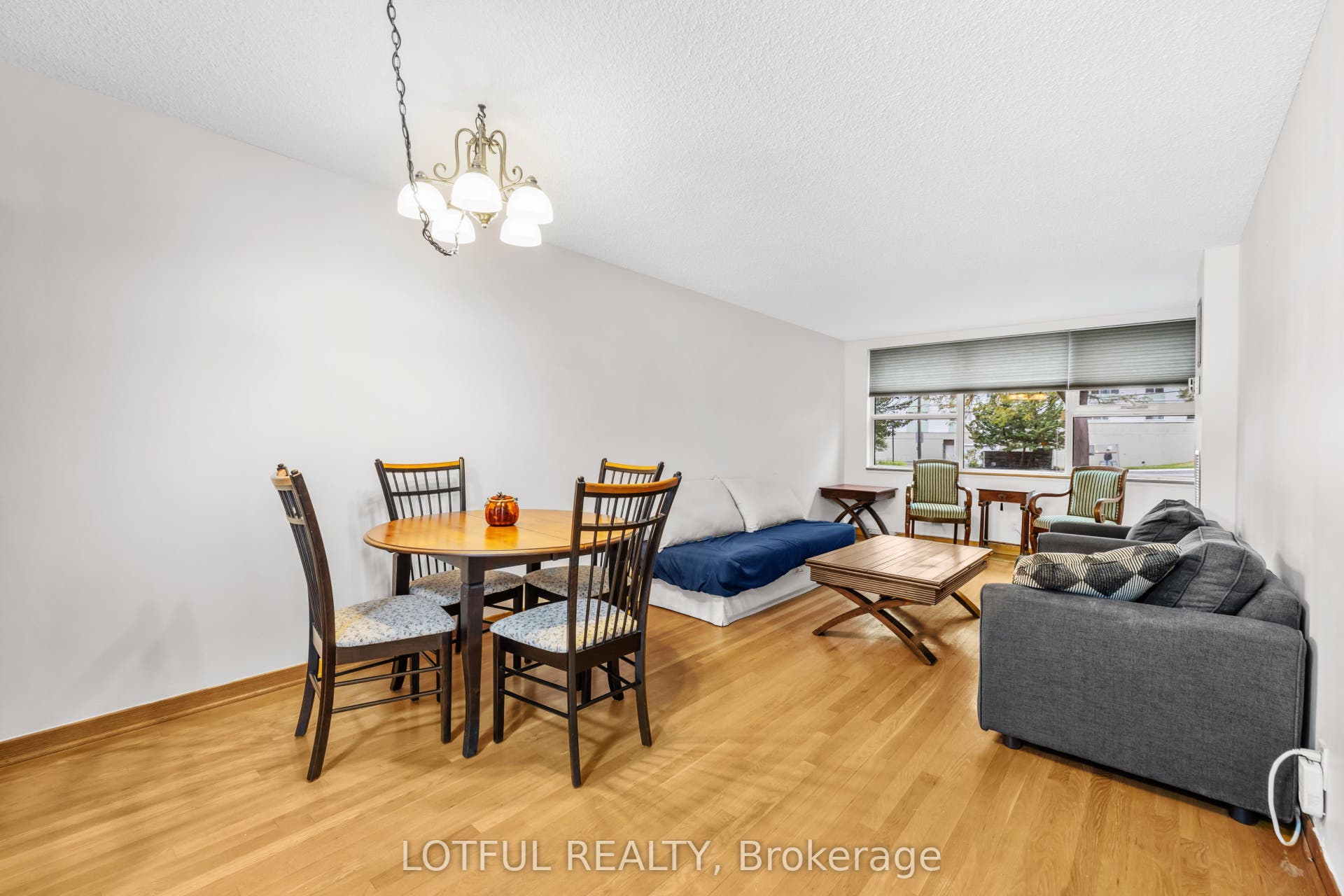 555 Brittany Drive, #104, Manor Park - Cardinal Glen And Area, Ottawa ON K1K 4C5 555 Brittany Drive, #104, Manor Park - Cardinal Glen And Area, Ottawa ON K1K 4C5