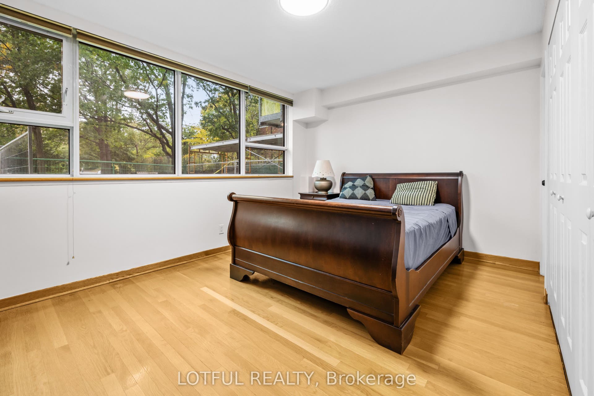 555 Brittany Drive, #104, Manor Park - Cardinal Glen And Area, Ottawa ON K1K 4C5 555 Brittany Drive, #104, Manor Park - Cardinal Glen And Area, Ottawa ON K1K 4C5