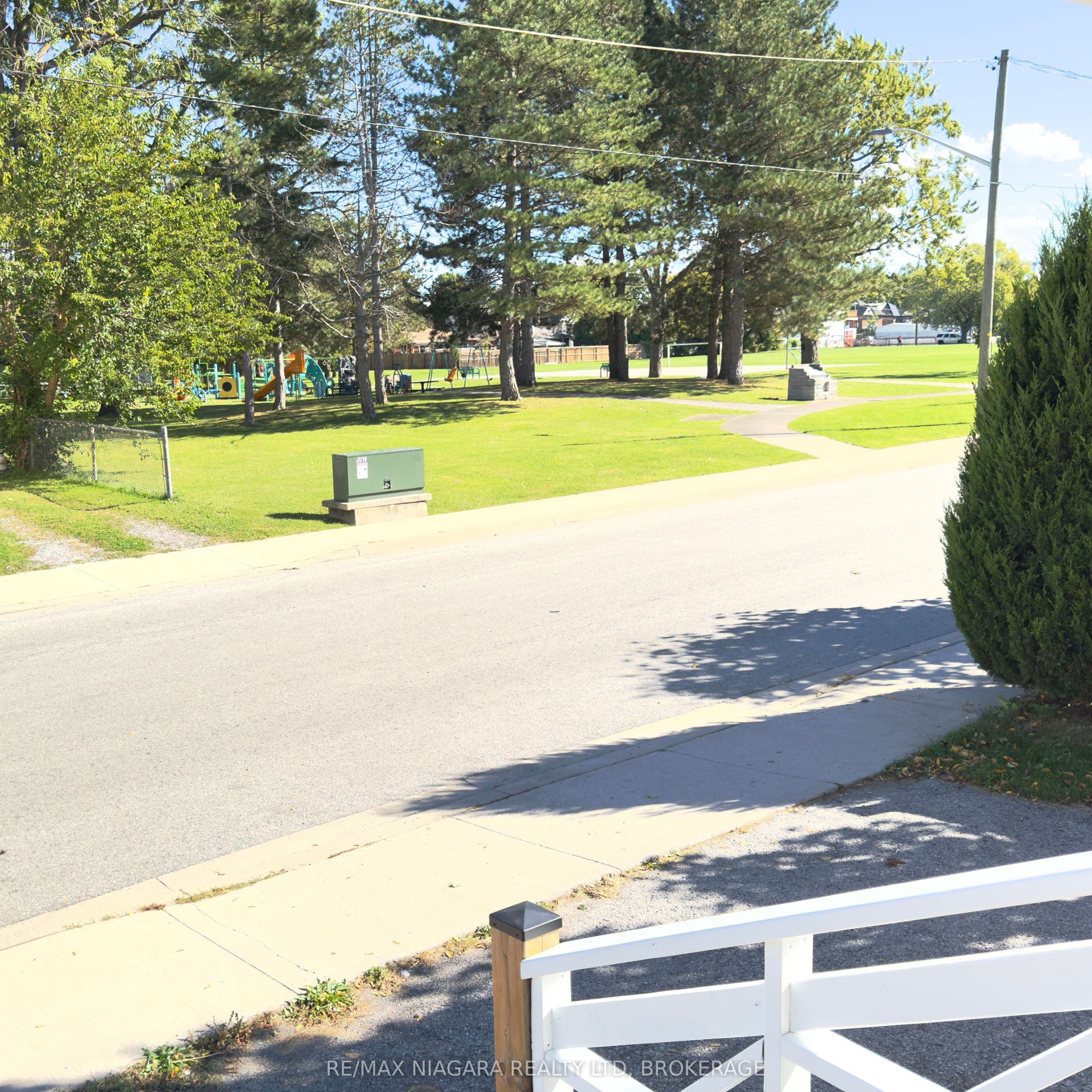 4825 Crysler Avenue, Niagara Falls, Niagara ON L2E 3W3