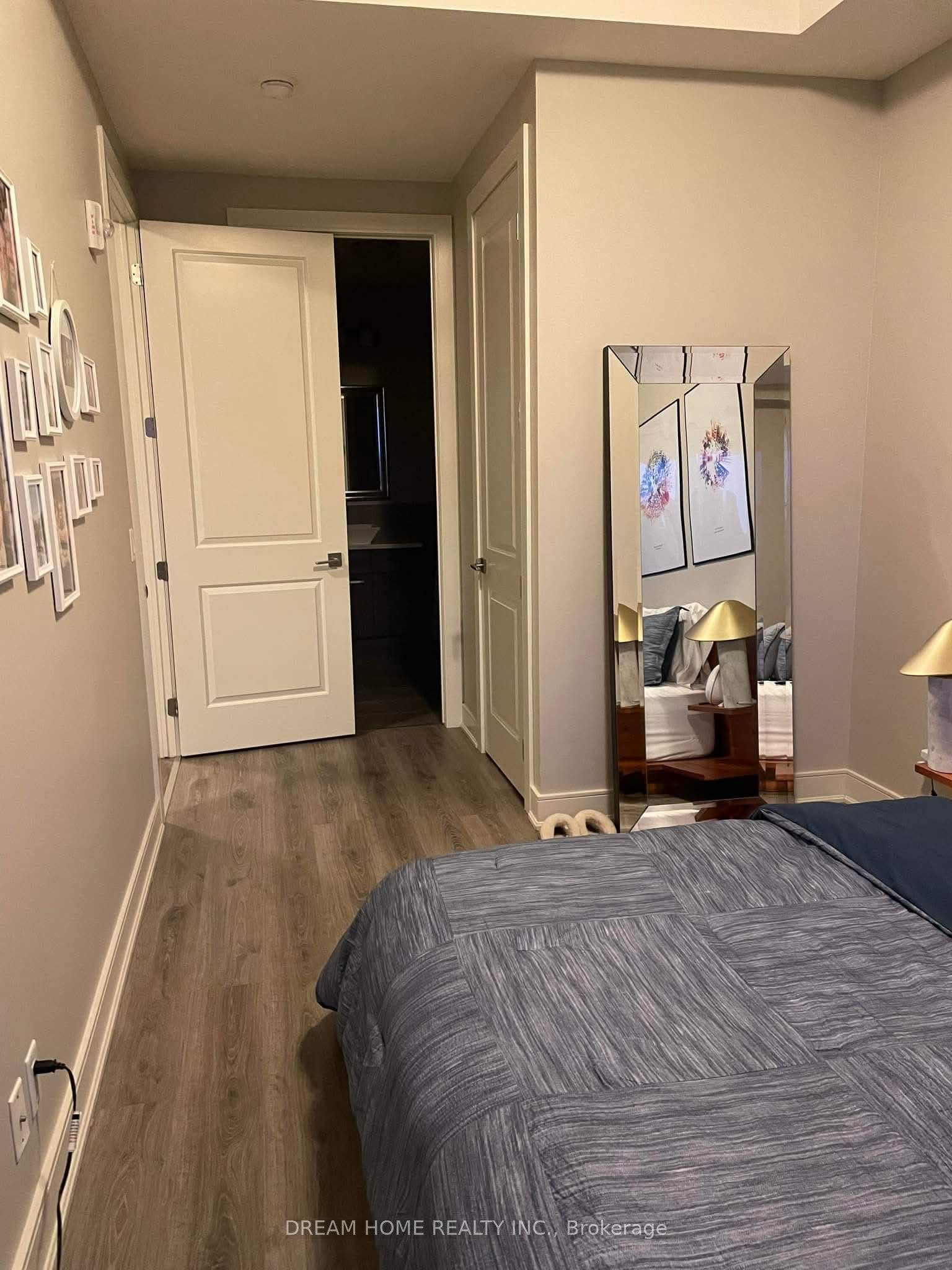 150 Main Street W, #1207, Hamilton, Hamilton ON L8P 1H8