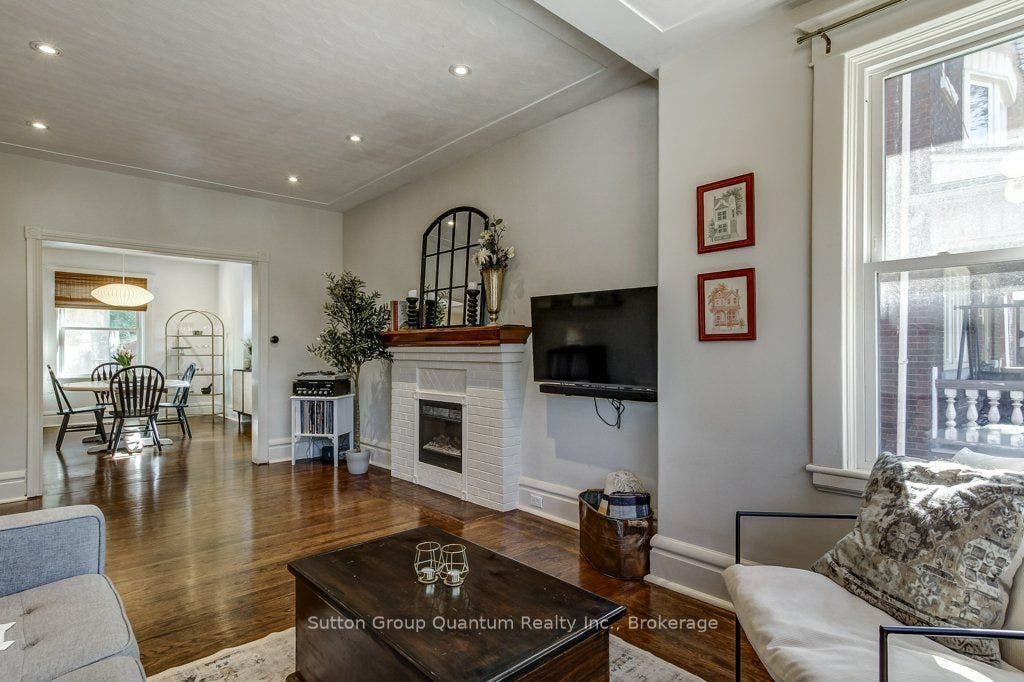 43 Rosslyn Avenue S, Hamilton, Hamilton ON L8M 3J1