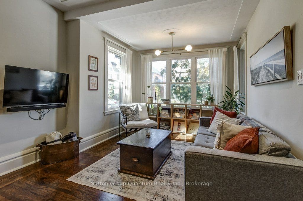 43 Rosslyn Avenue S, Hamilton, Hamilton ON L8M 3J1