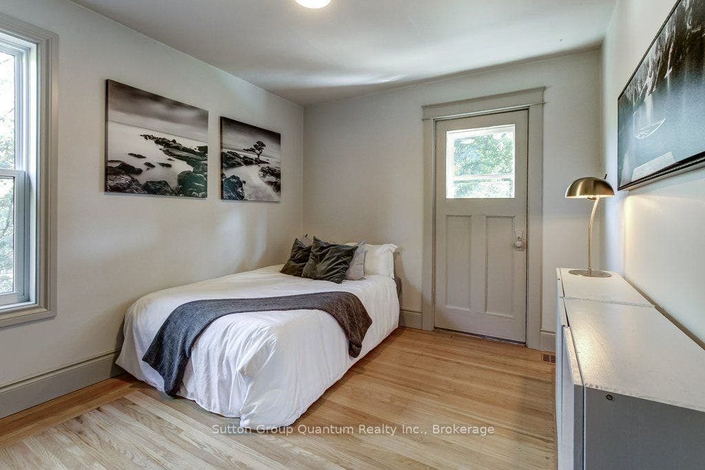 43 Rosslyn Avenue S, Hamilton, Hamilton ON L8M 3J1