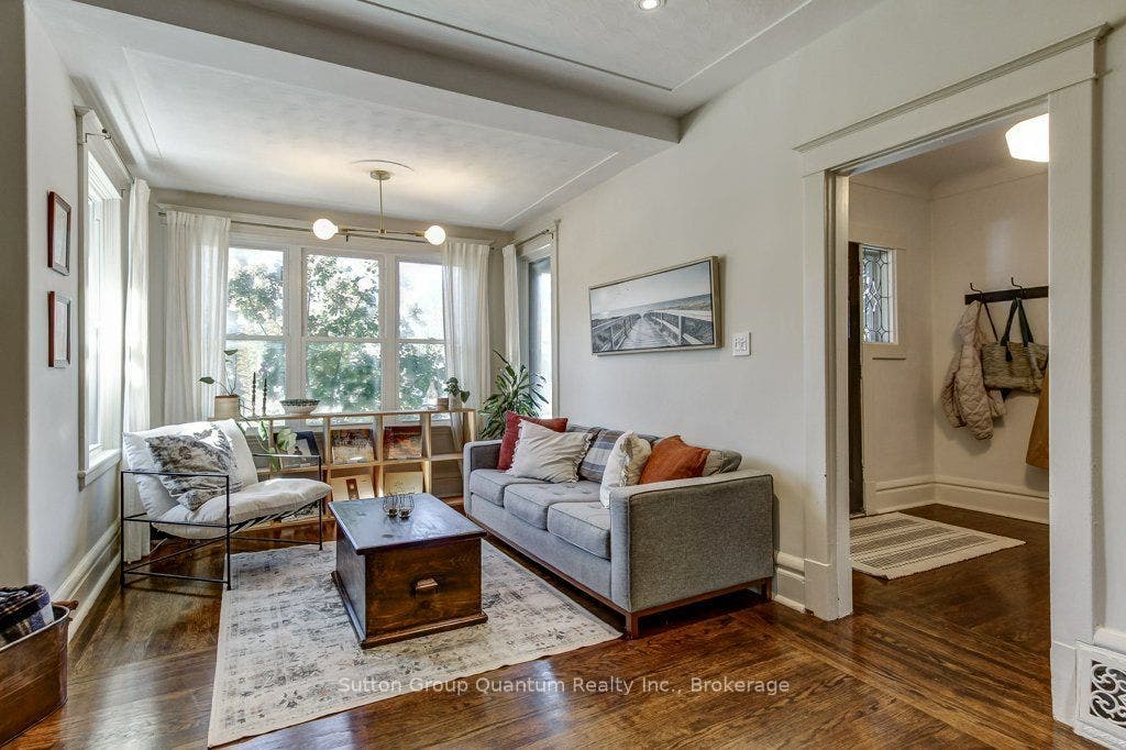 43 Rosslyn Avenue S, Hamilton, Hamilton ON L8M 3J1