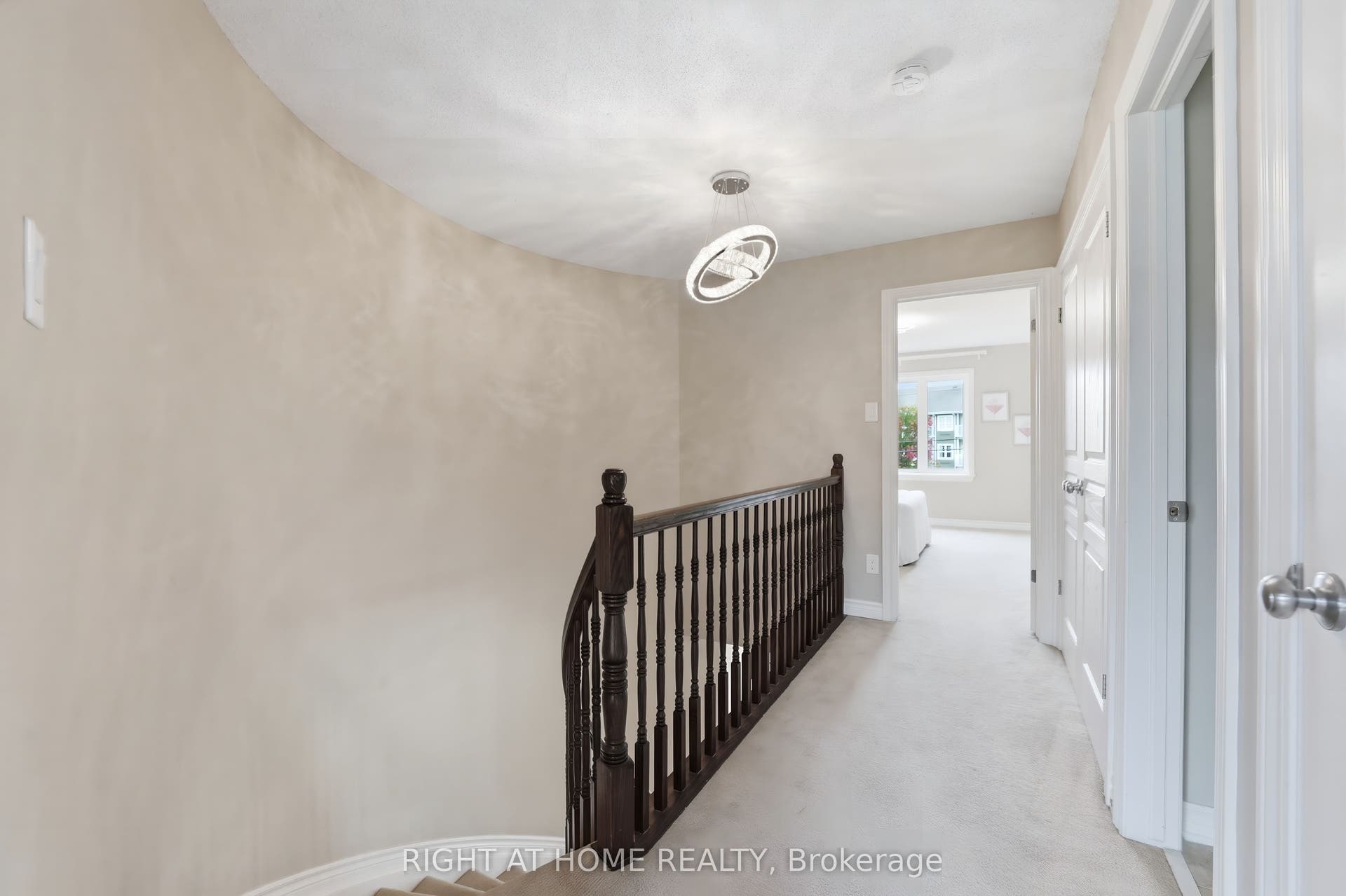 599 Remnor Avenue, Kanata, Ottawa ON K2T 0A6