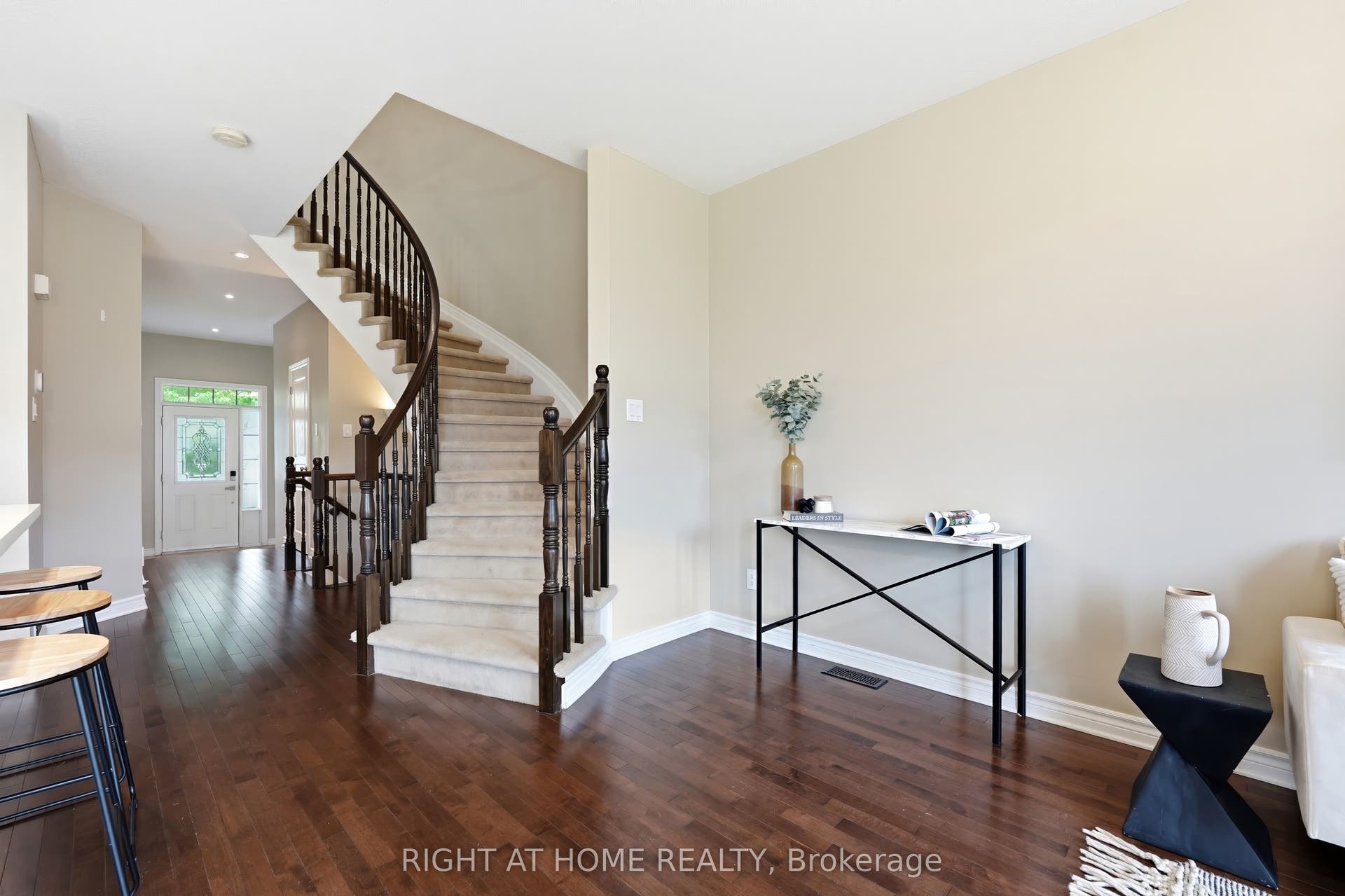 599 Remnor Avenue, Kanata, Ottawa ON K2T 0A6
