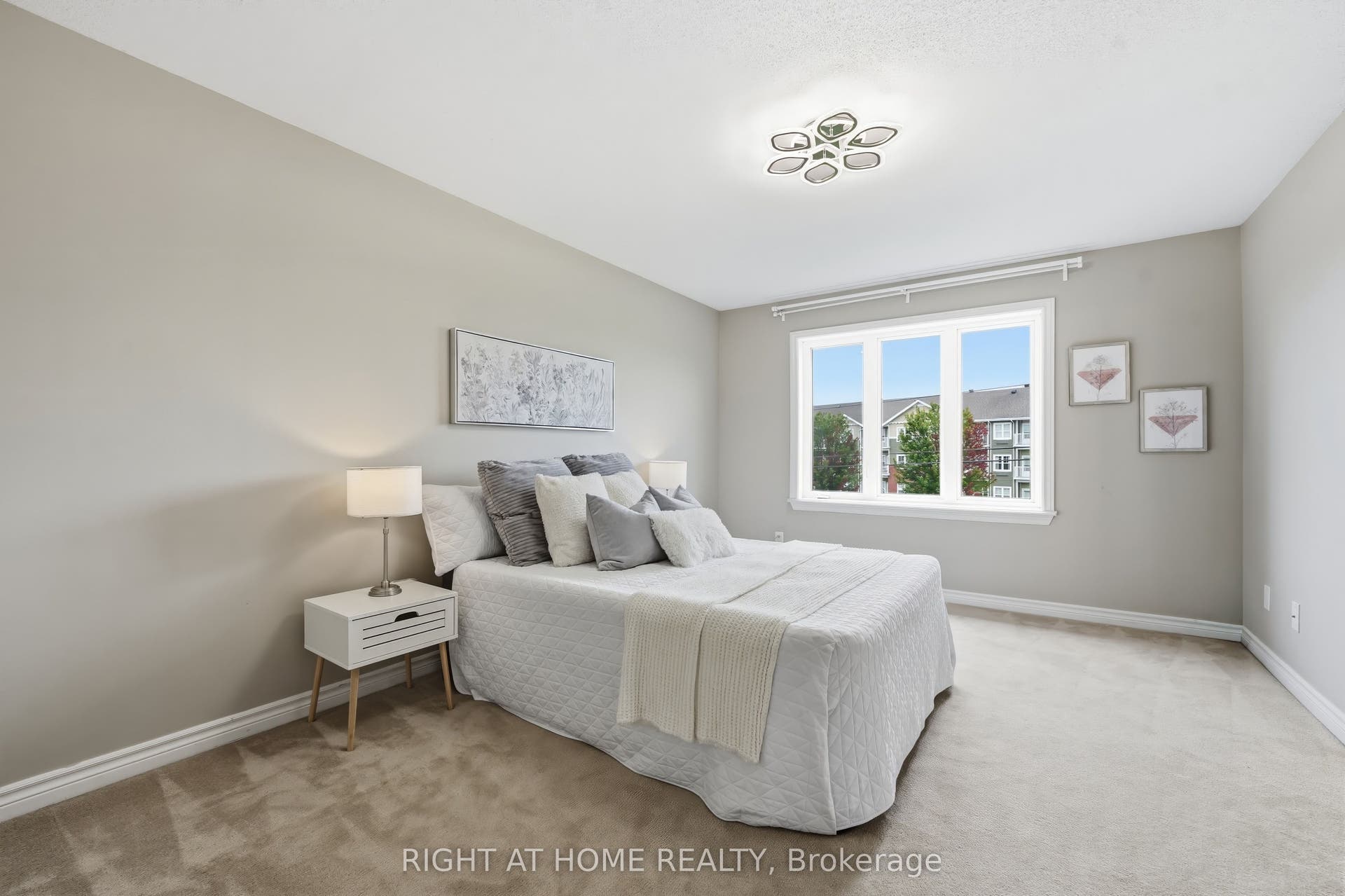 599 Remnor Avenue, Kanata, Ottawa ON K2T 0A6