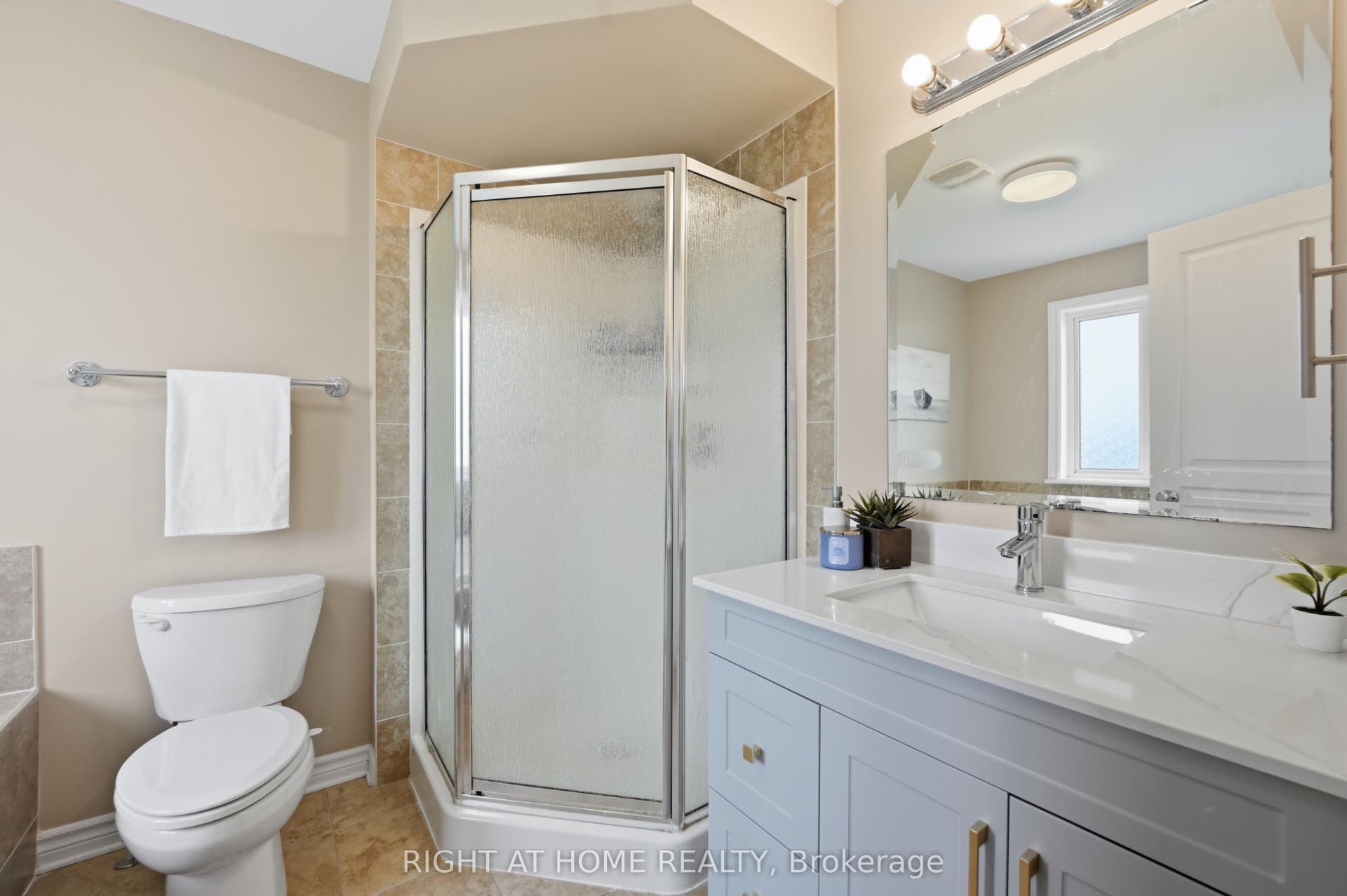 599 Remnor Avenue, Kanata, Ottawa ON K2T 0A6