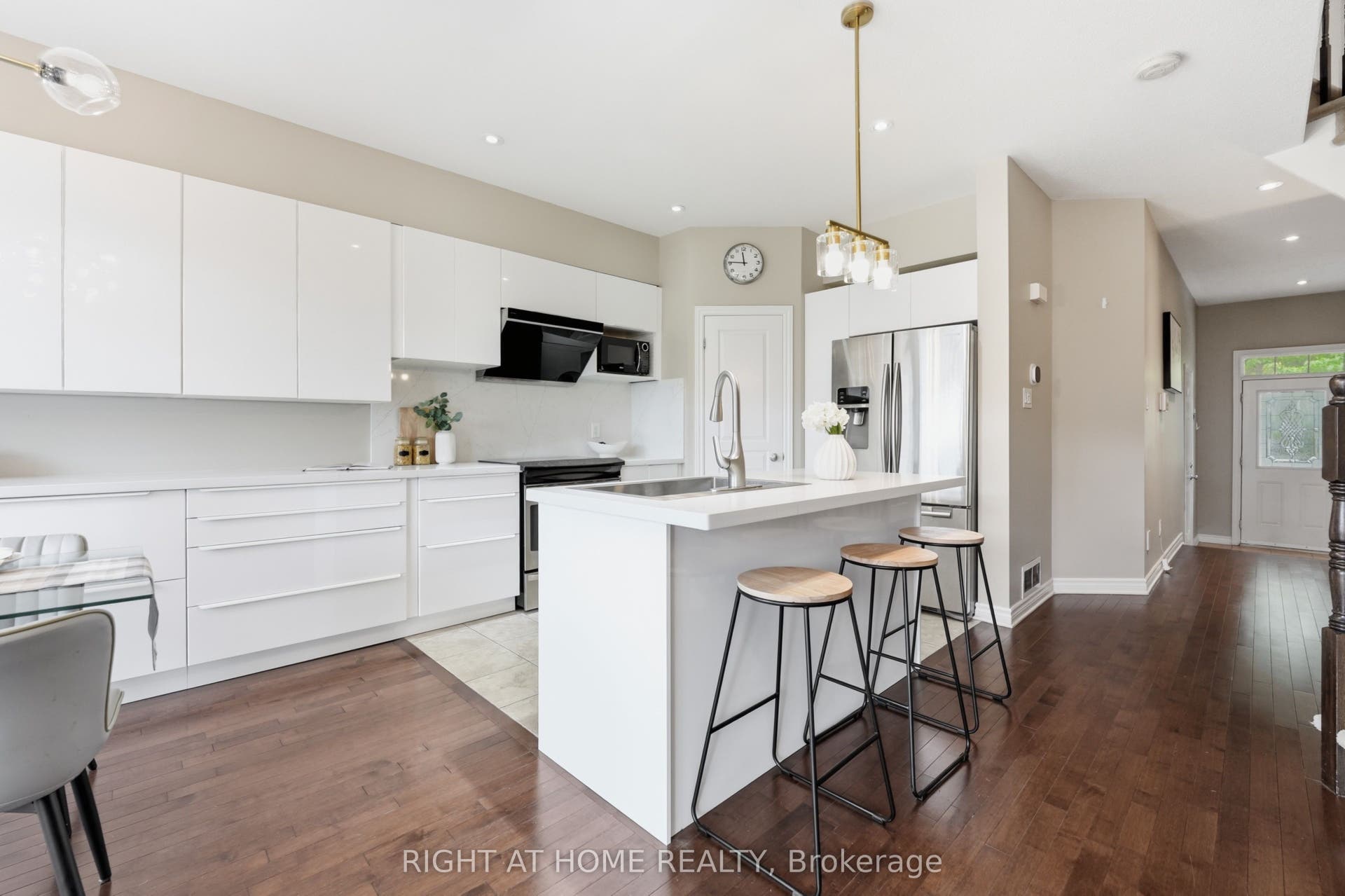 599 Remnor Avenue, Kanata, Ottawa ON K2T 0A6