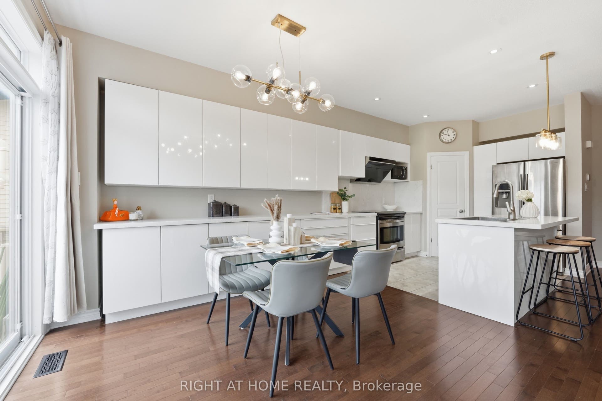 599 Remnor Avenue, Kanata, Ottawa ON K2T 0A6