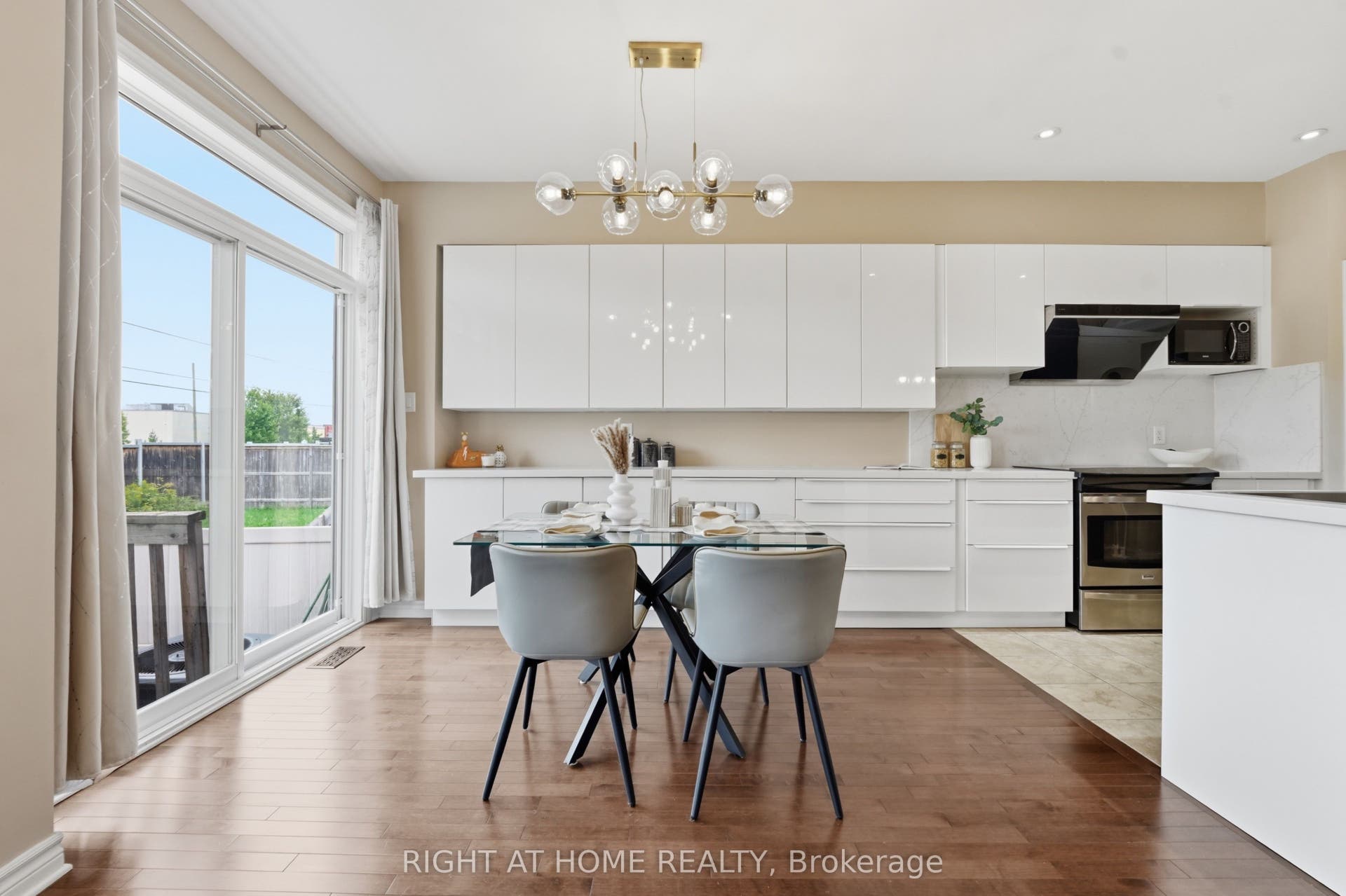 599 Remnor Avenue, Kanata, Ottawa ON K2T 0A6