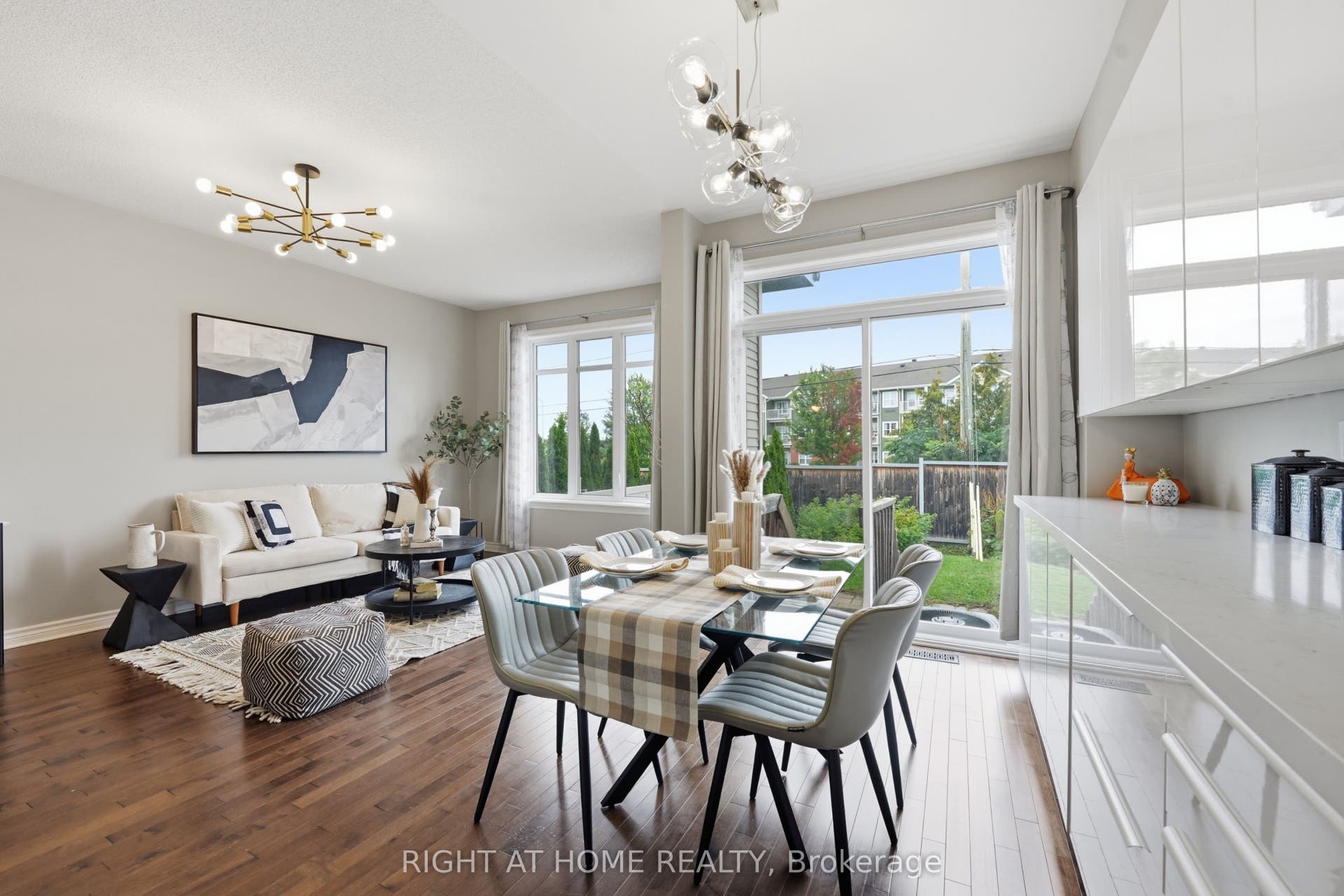 599 Remnor Avenue, Kanata, Ottawa ON K2T 0A6