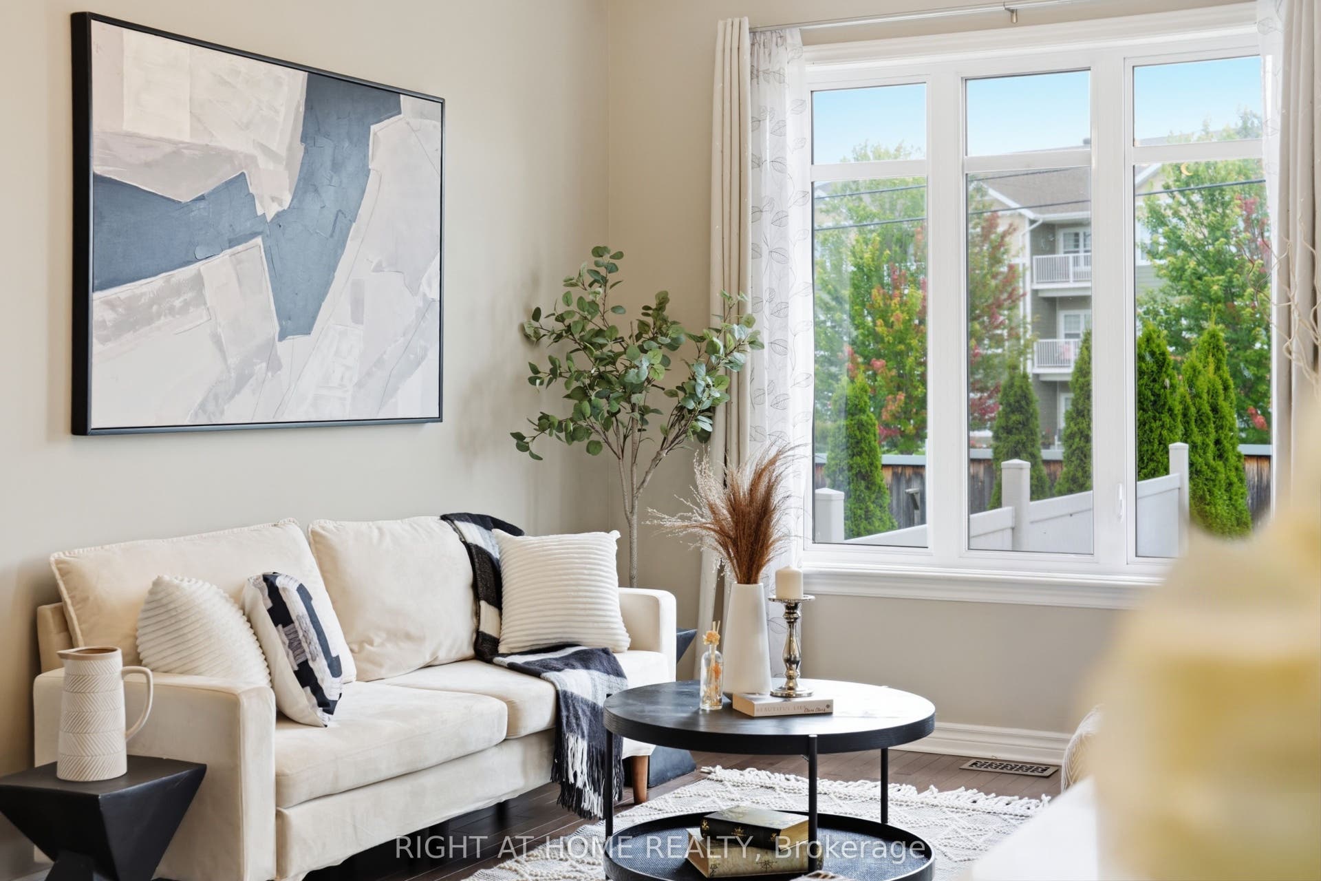 599 Remnor Avenue, Kanata, Ottawa ON K2T 0A6