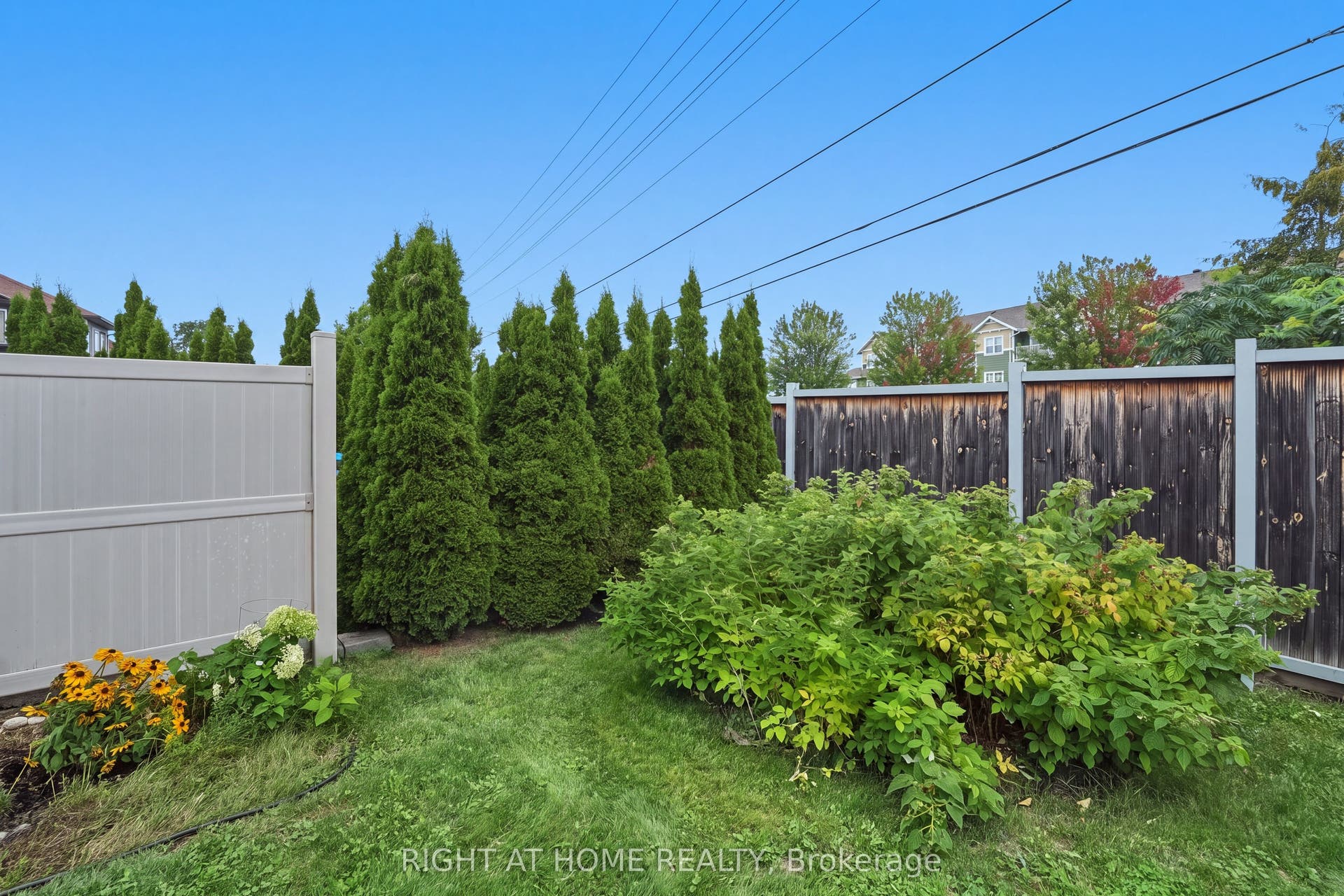 599 Remnor Avenue, Kanata, Ottawa ON K2T 0A6