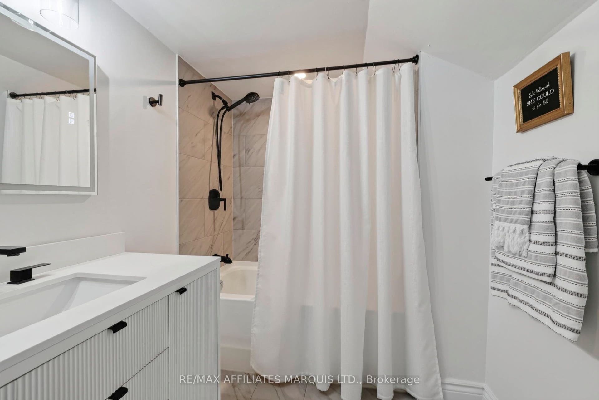 916 Leonard Avenue, Cornwall, Stormont, Dundas And Glengarry ON K6J 1L6