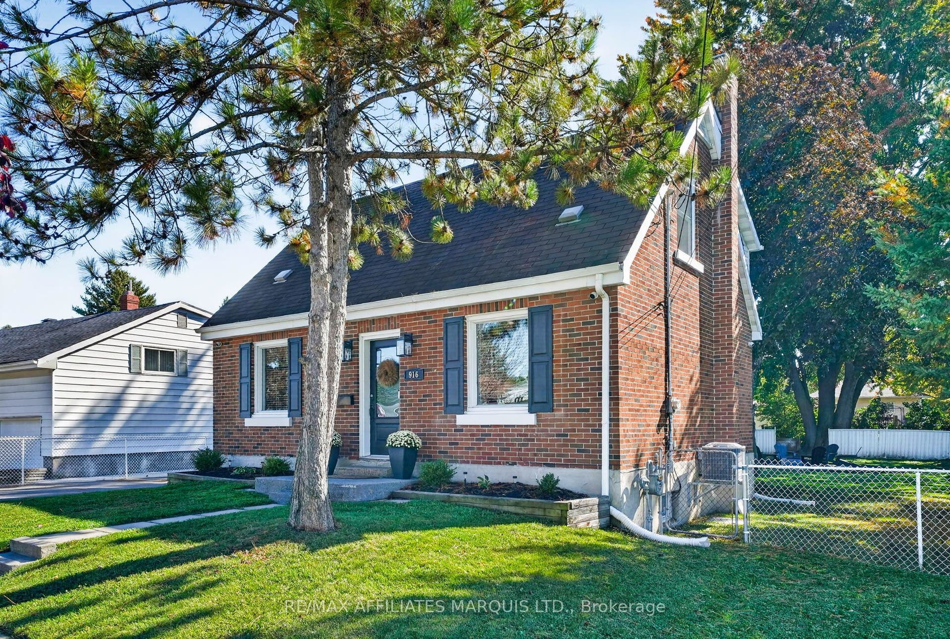 916 Leonard Avenue, Cornwall, Stormont, Dundas And Glengarry ON K6J 1L6