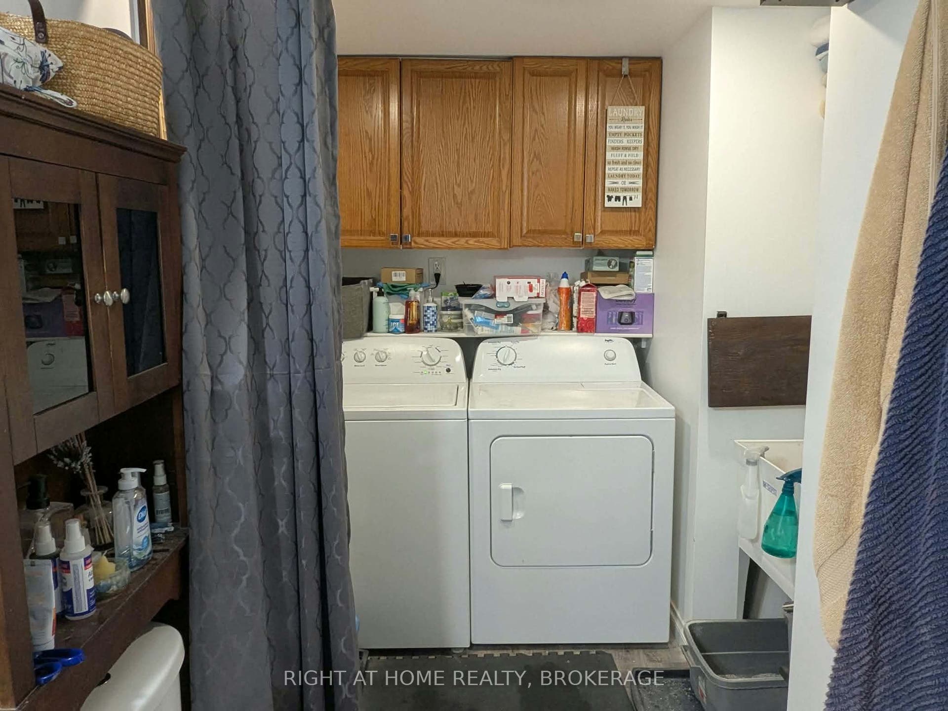 34 Junkin Street, #Main, St. Catharines, Niagara ON L2R 1N6