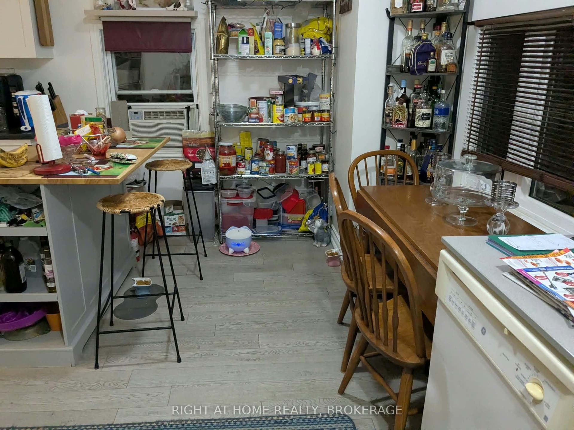 34 Junkin Street, #Main, St. Catharines, Niagara ON L2R 1N6