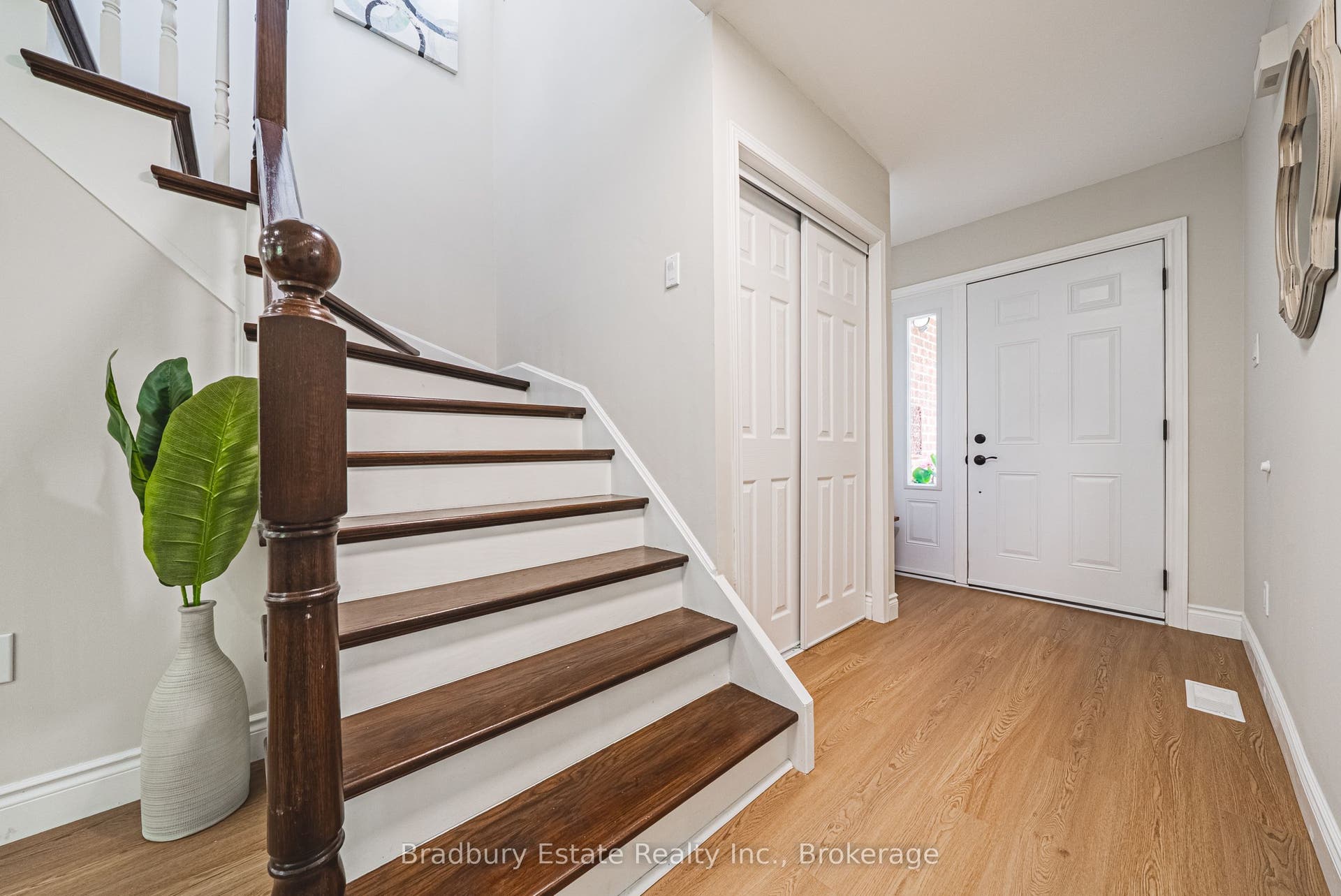 100 Chudleigh Street, Hamilton, Hamilton ON L0K 2H6