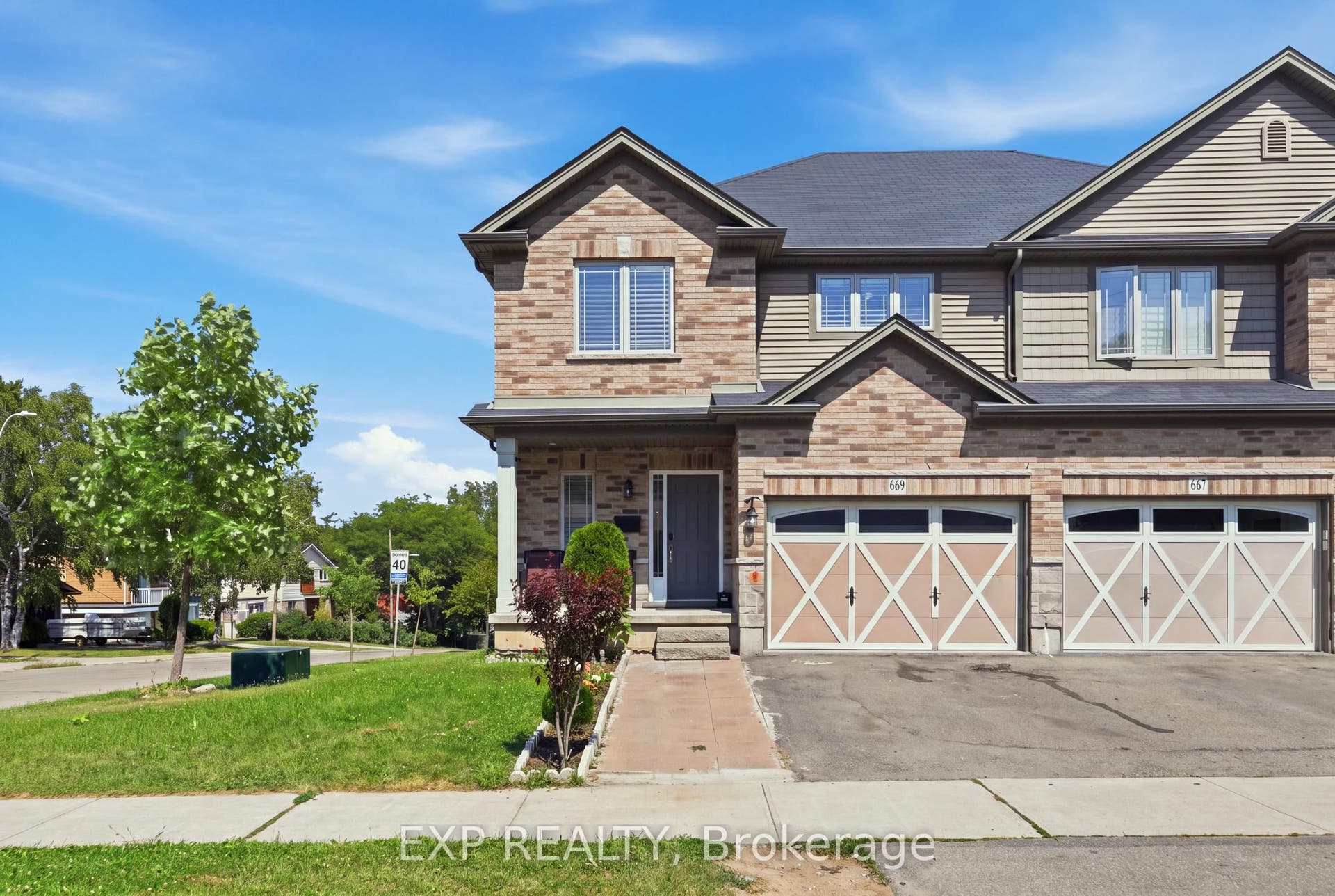 665 Greenhill Avenue E, Hamilton, Hamilton ON L8K 6E2