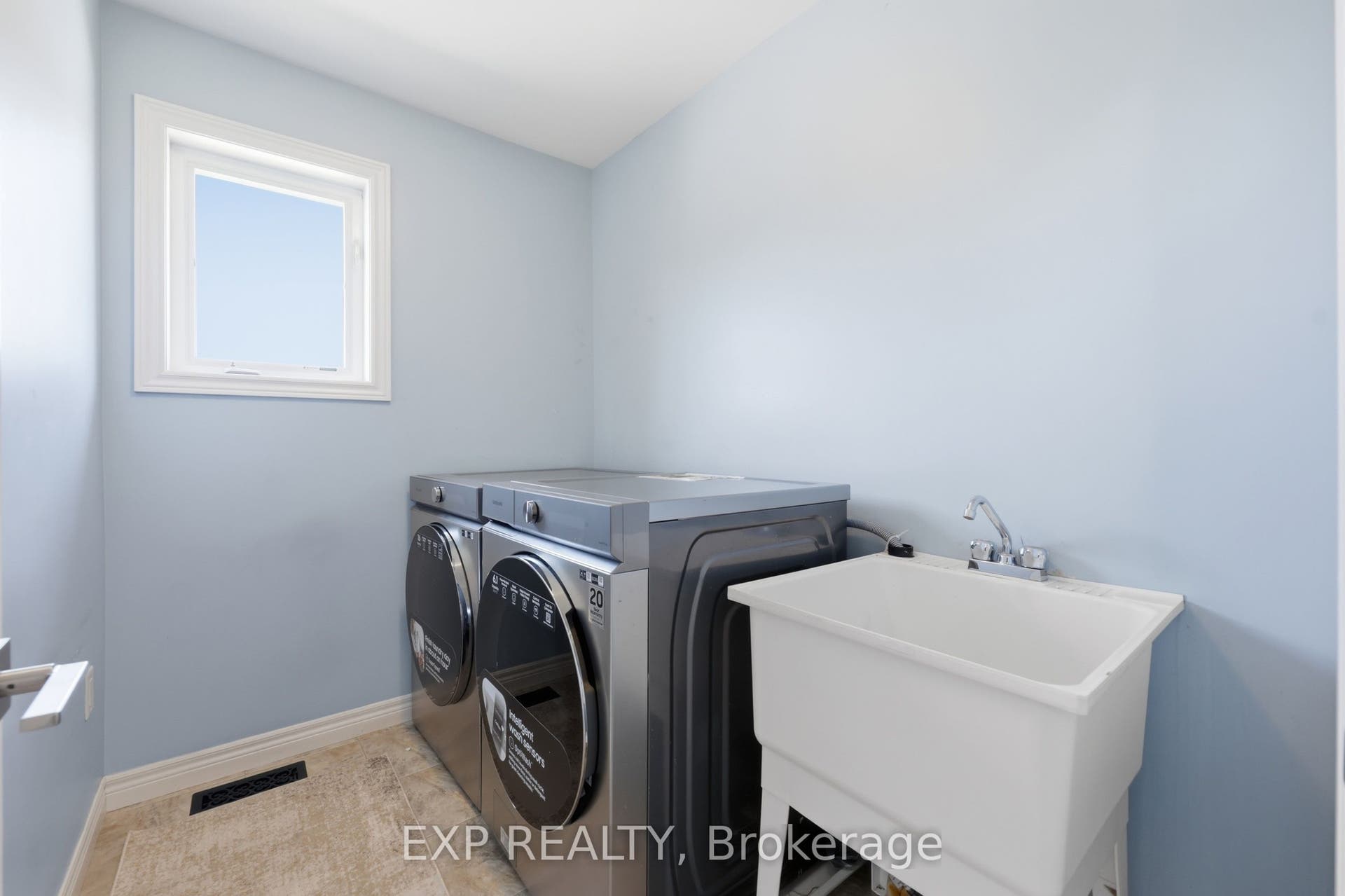 665 Greenhill Avenue E, Hamilton, Hamilton ON L8K 6E2