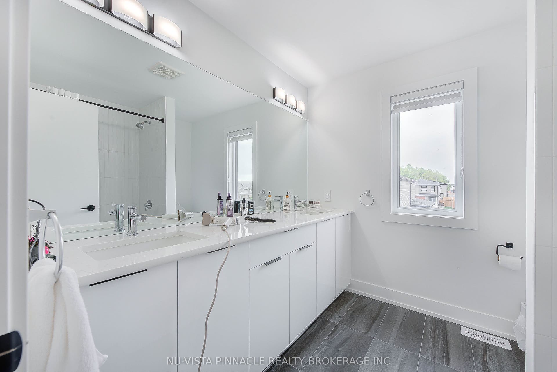 2617 Buroak Drive, London North, Middlesex ON N6G 3W1